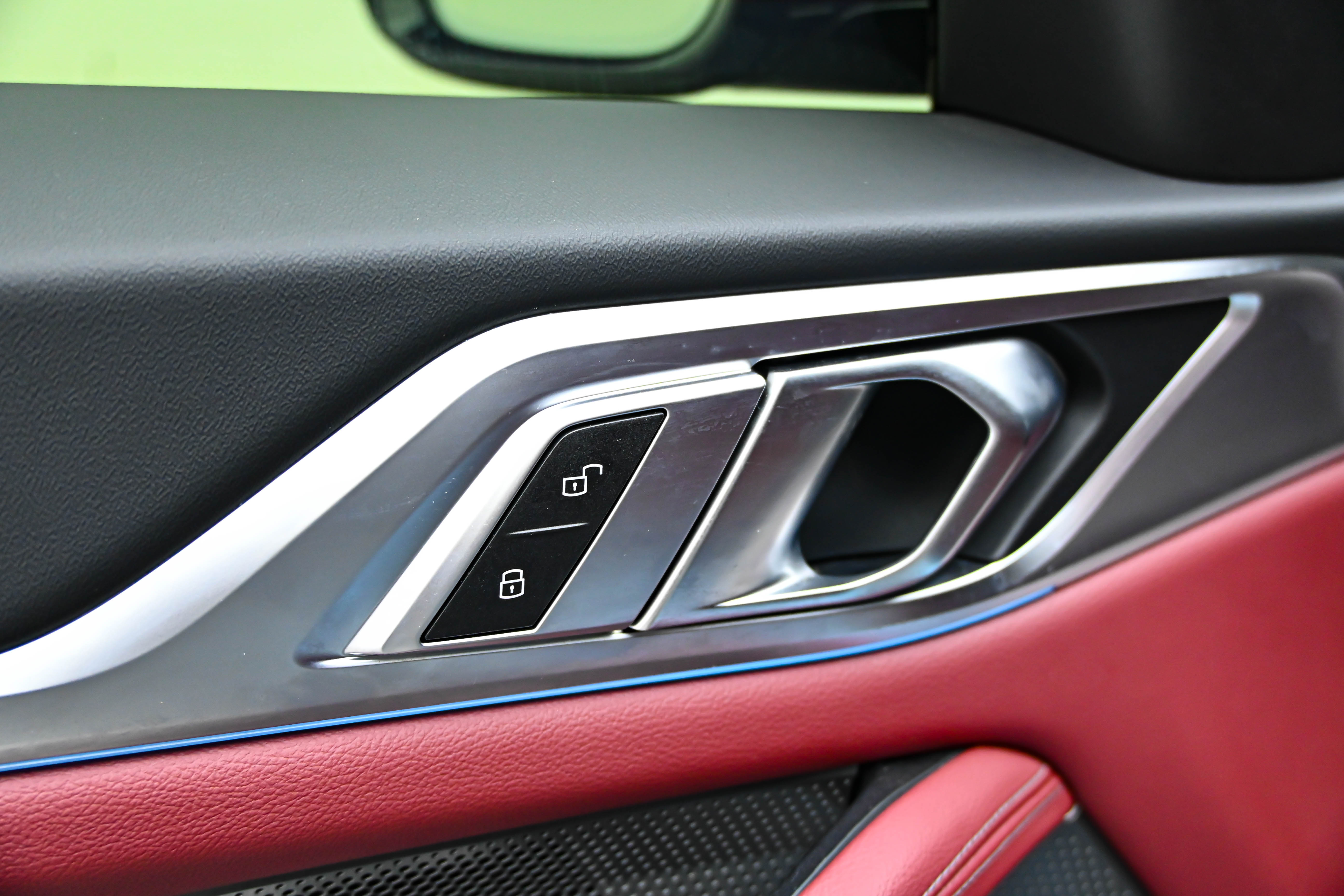 BMW i4 2025 car image #23