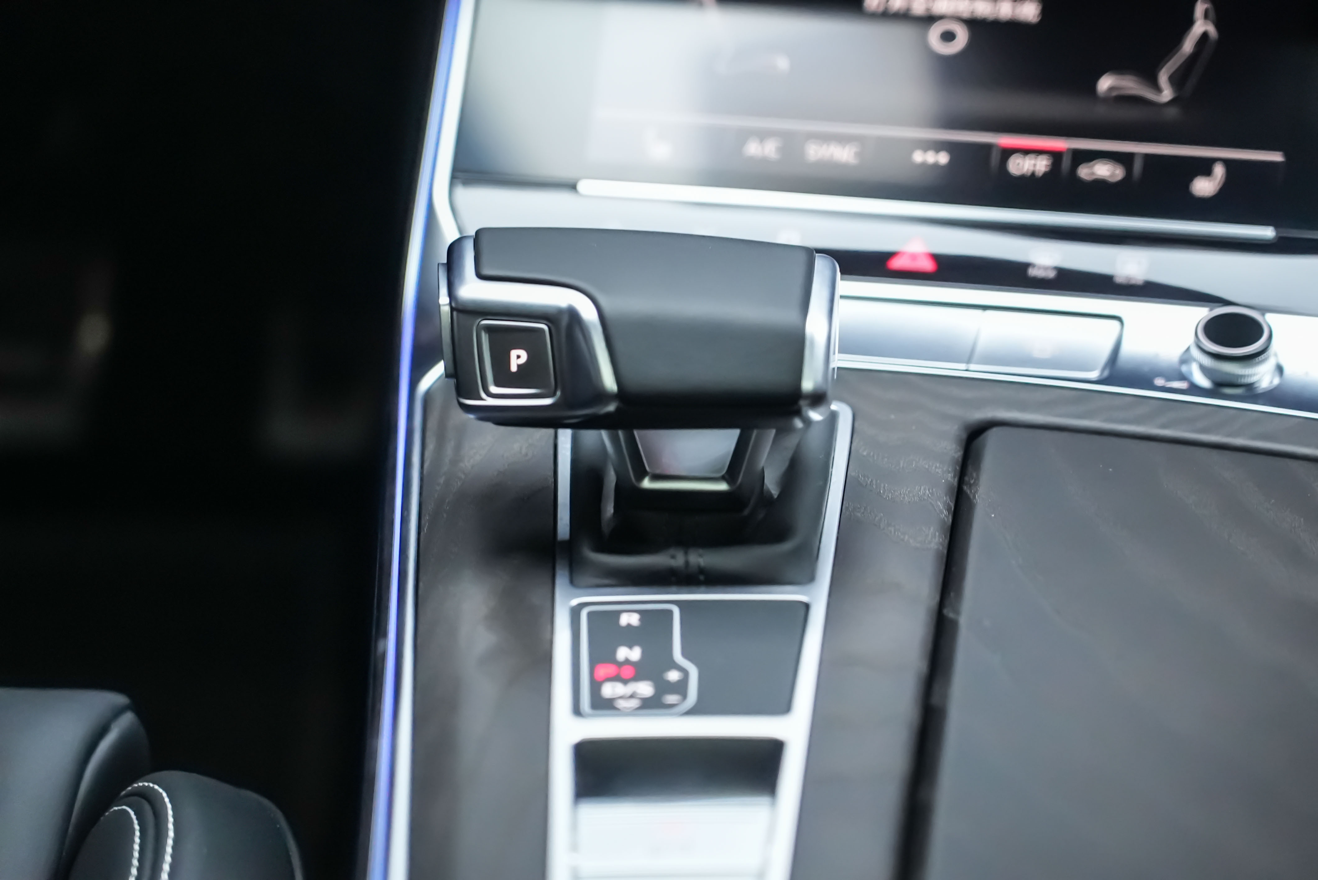 Audi A6L 2025 car image #23