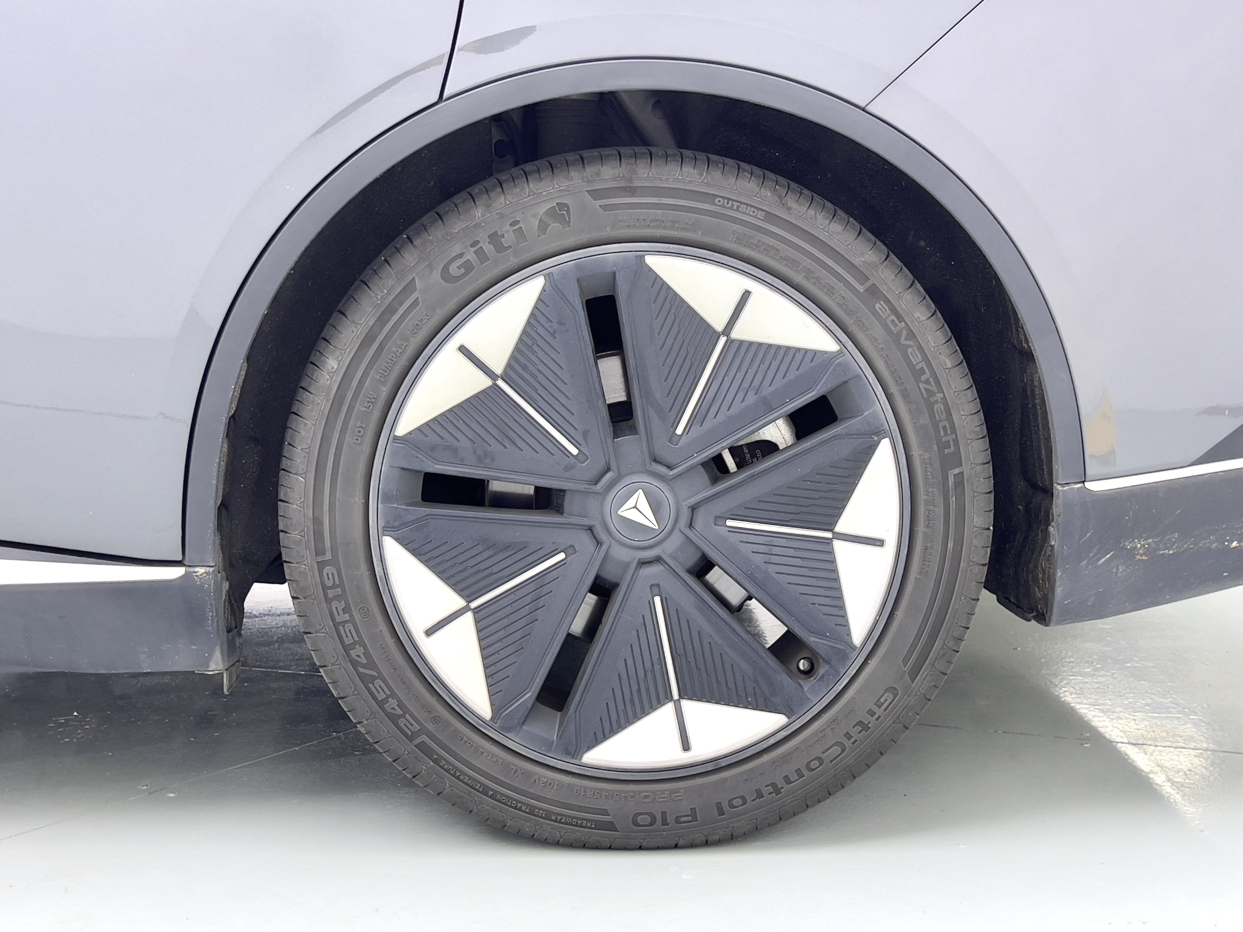 HongQi TianGong 08 2025 car image #23