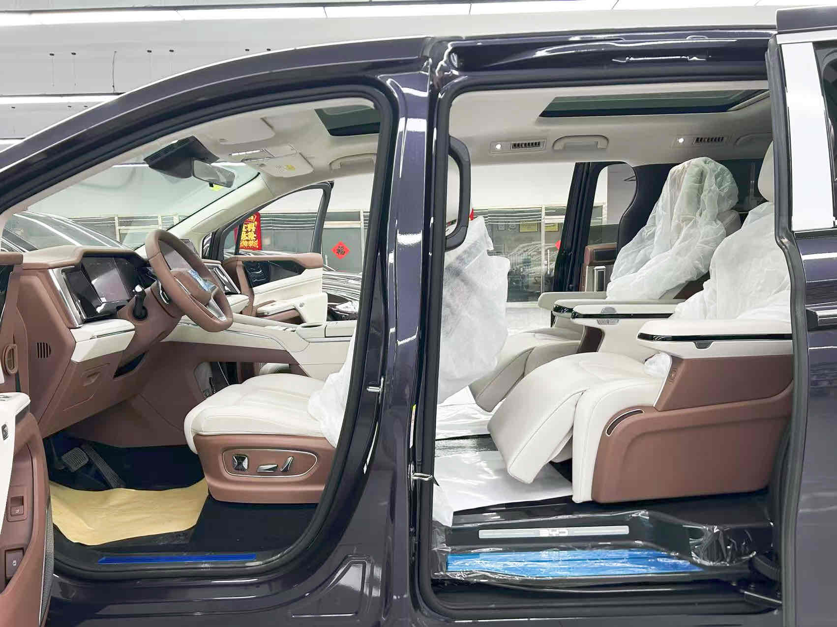 BYD Xia 2025 صورة سيارة #23