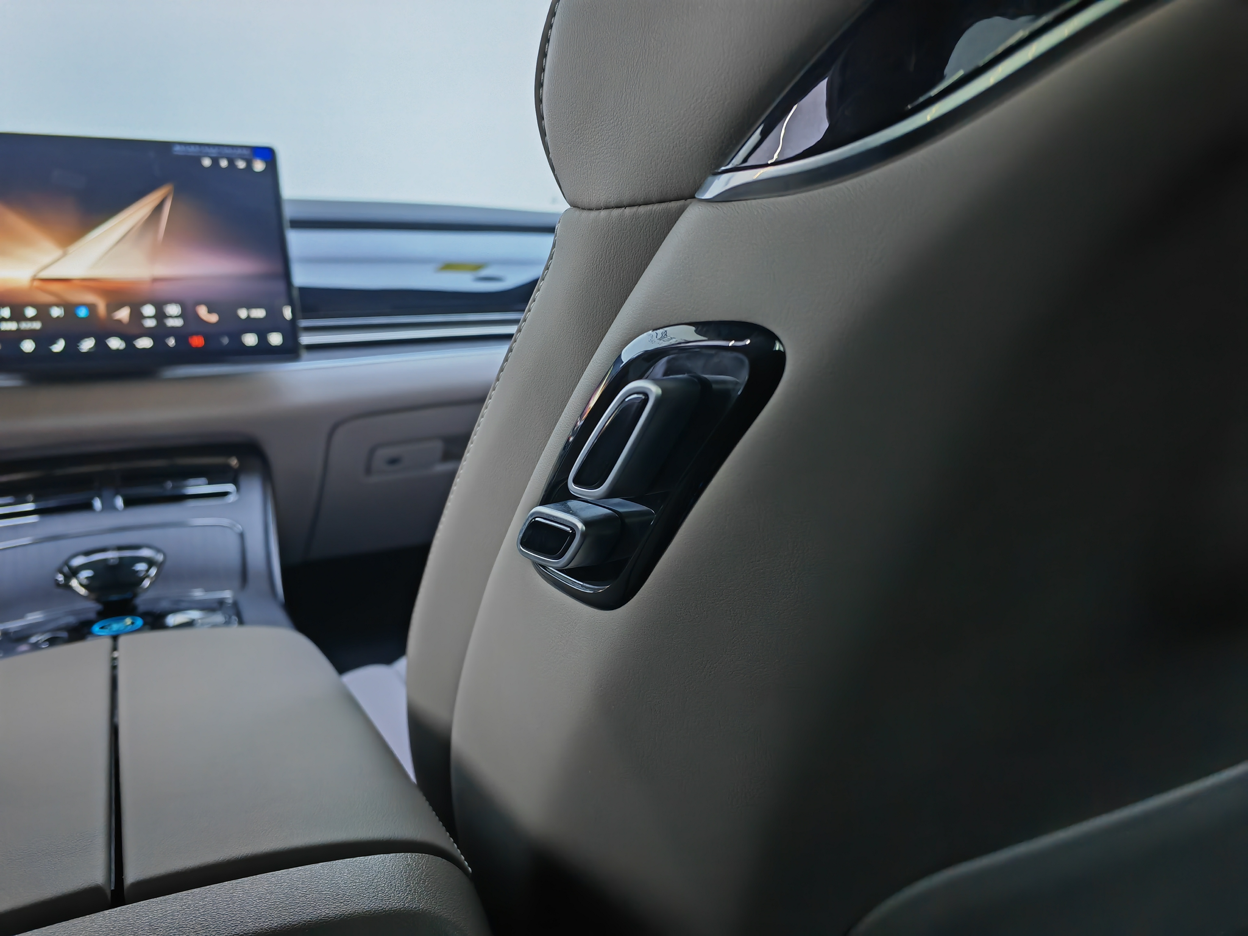 BYD Han 2025 #23 BYD Han 2025 car image #23