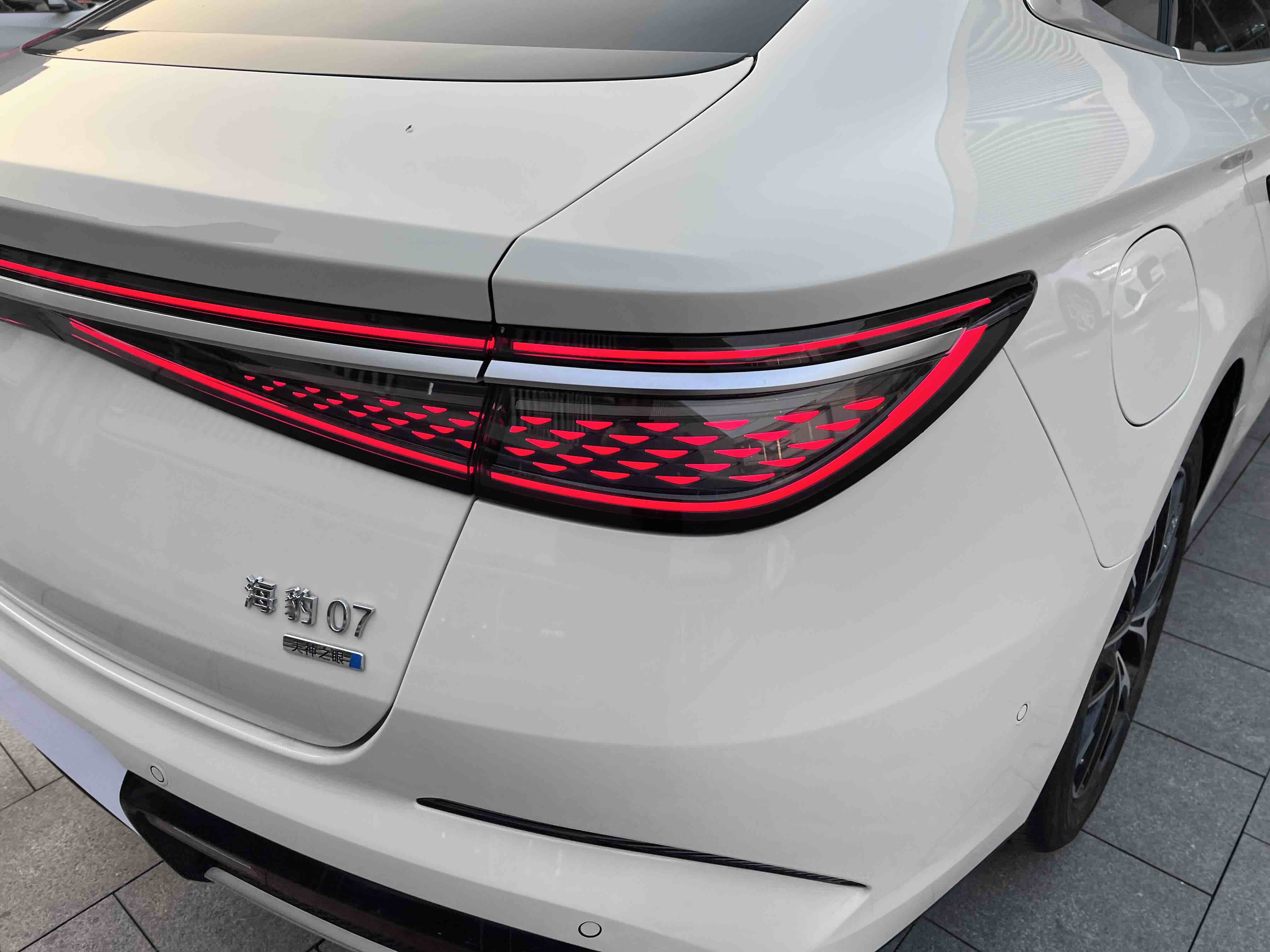 BYD Seal 07 DM-i 2025 car image #23