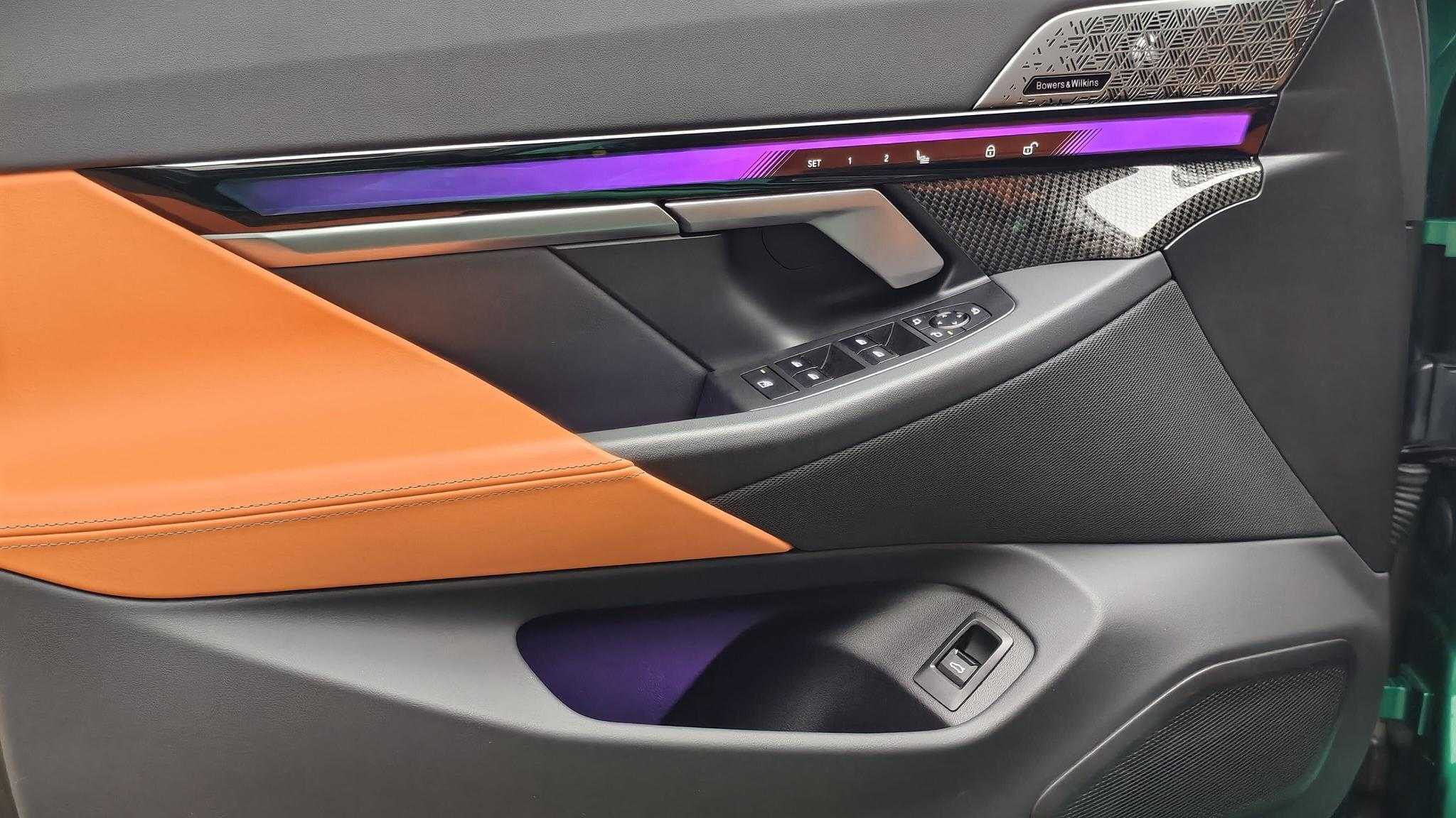 BMW M5 New Energy 2024 immagine di auto #23