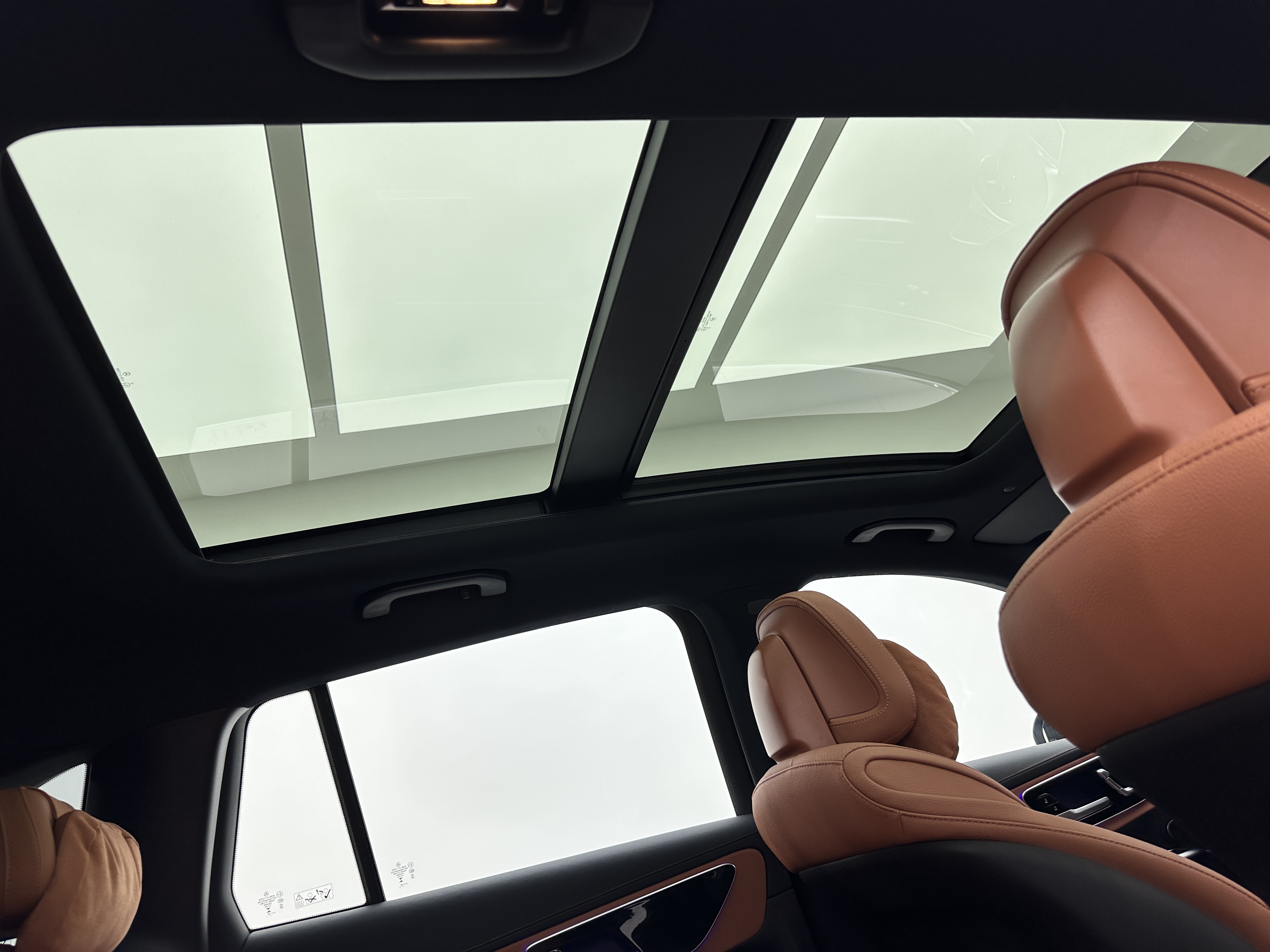 Mercedes-Benz GLC Class 2025 immagine di auto #23