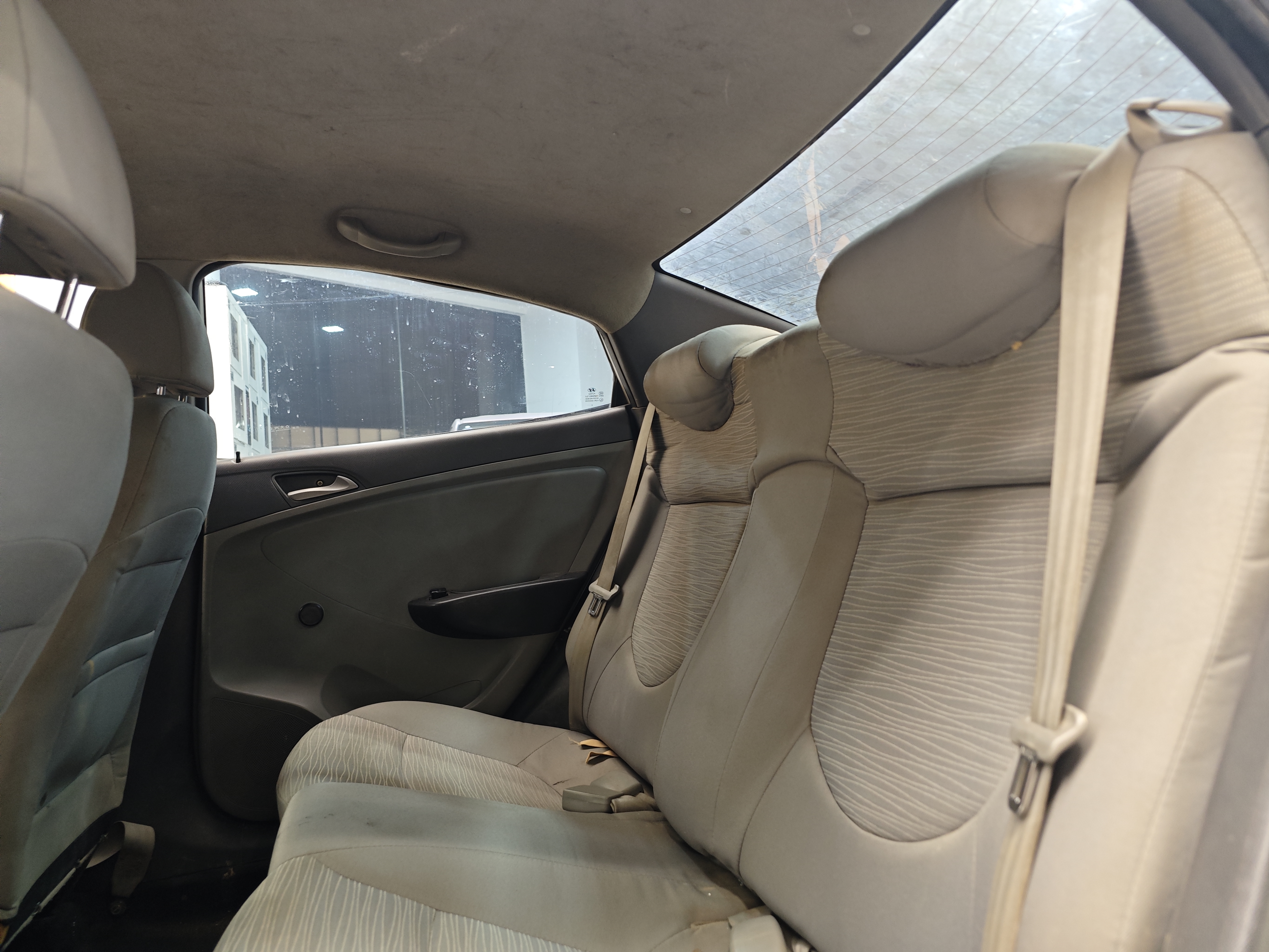 Hyundai Reina 2015 imagem de carro #23