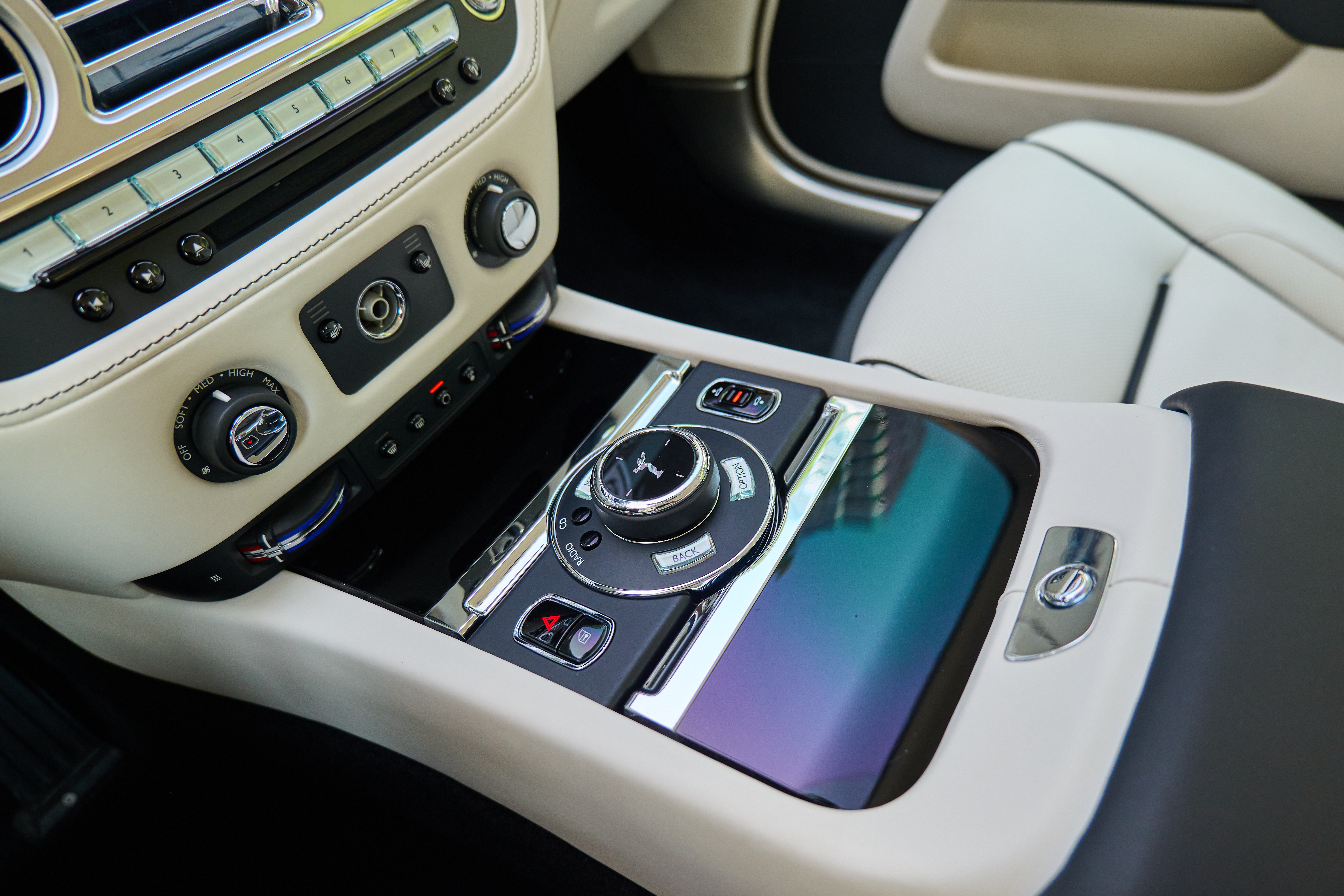 劳斯莱斯 魅影 2015 #23 劳斯莱斯 魅影 2015 汽车图片 #23