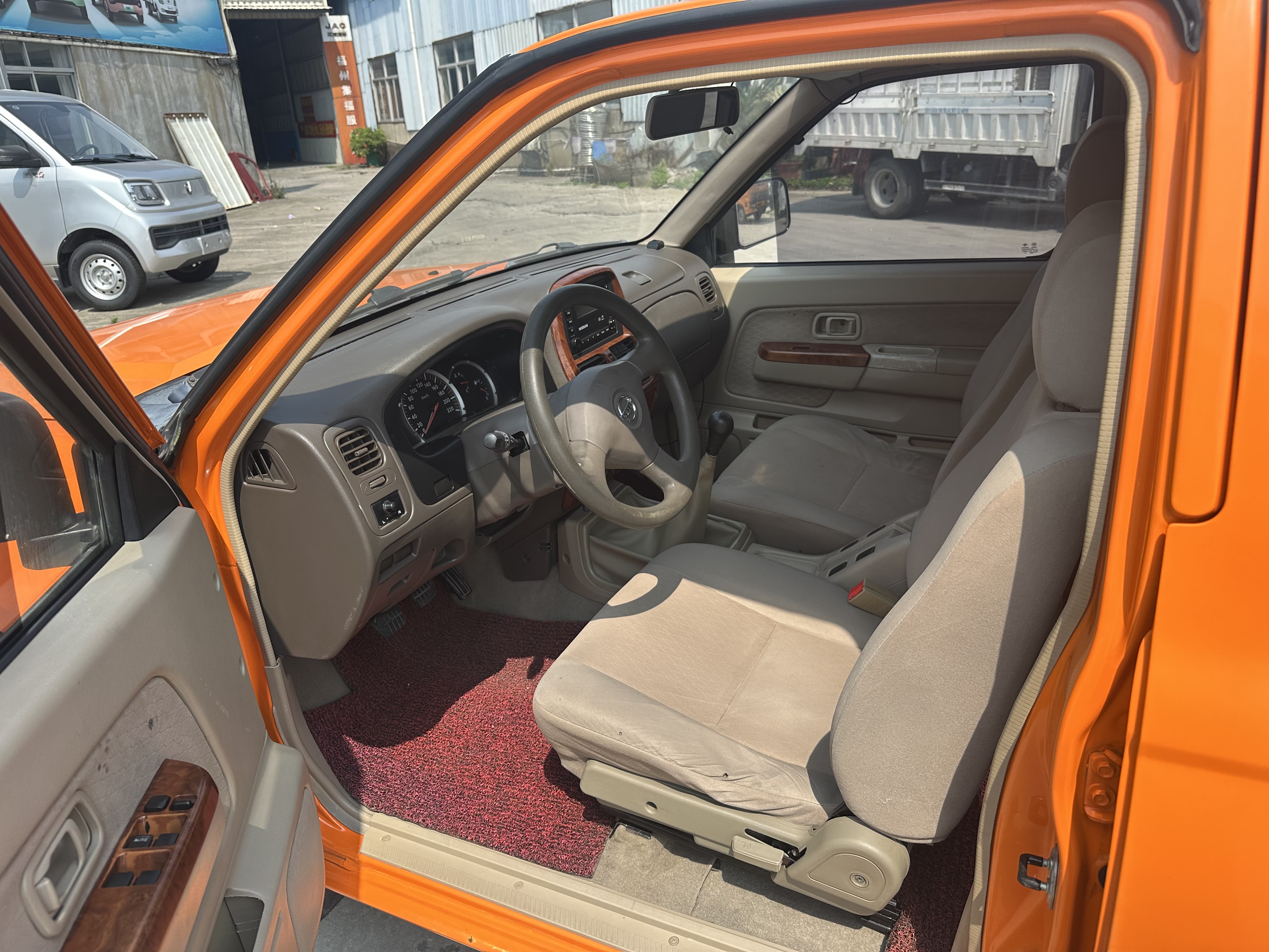 Nissan D22 2016 изображение автомобиля #23