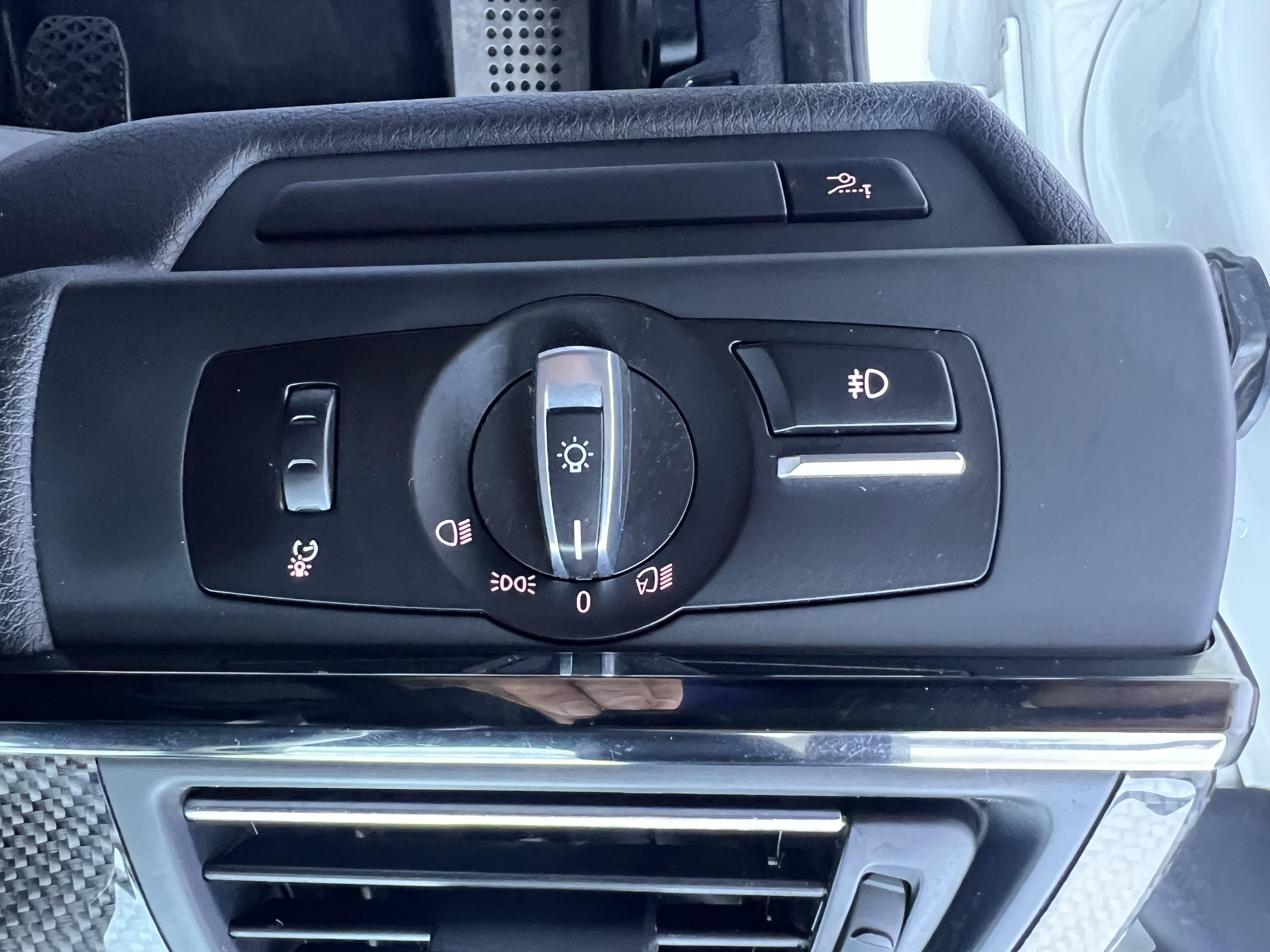 BMW M6 2016 car image #23