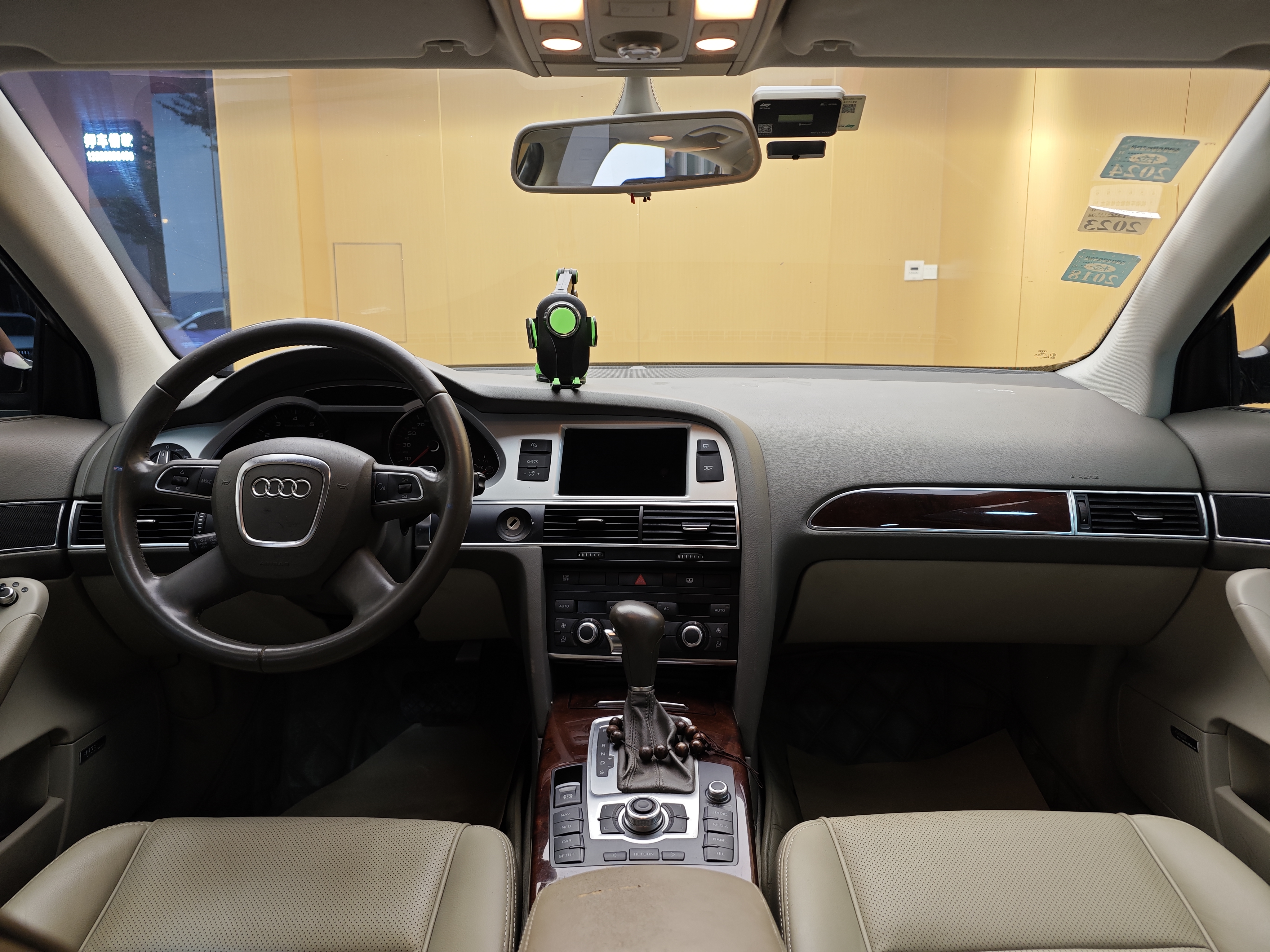 Audi A6L 2012 car image #23