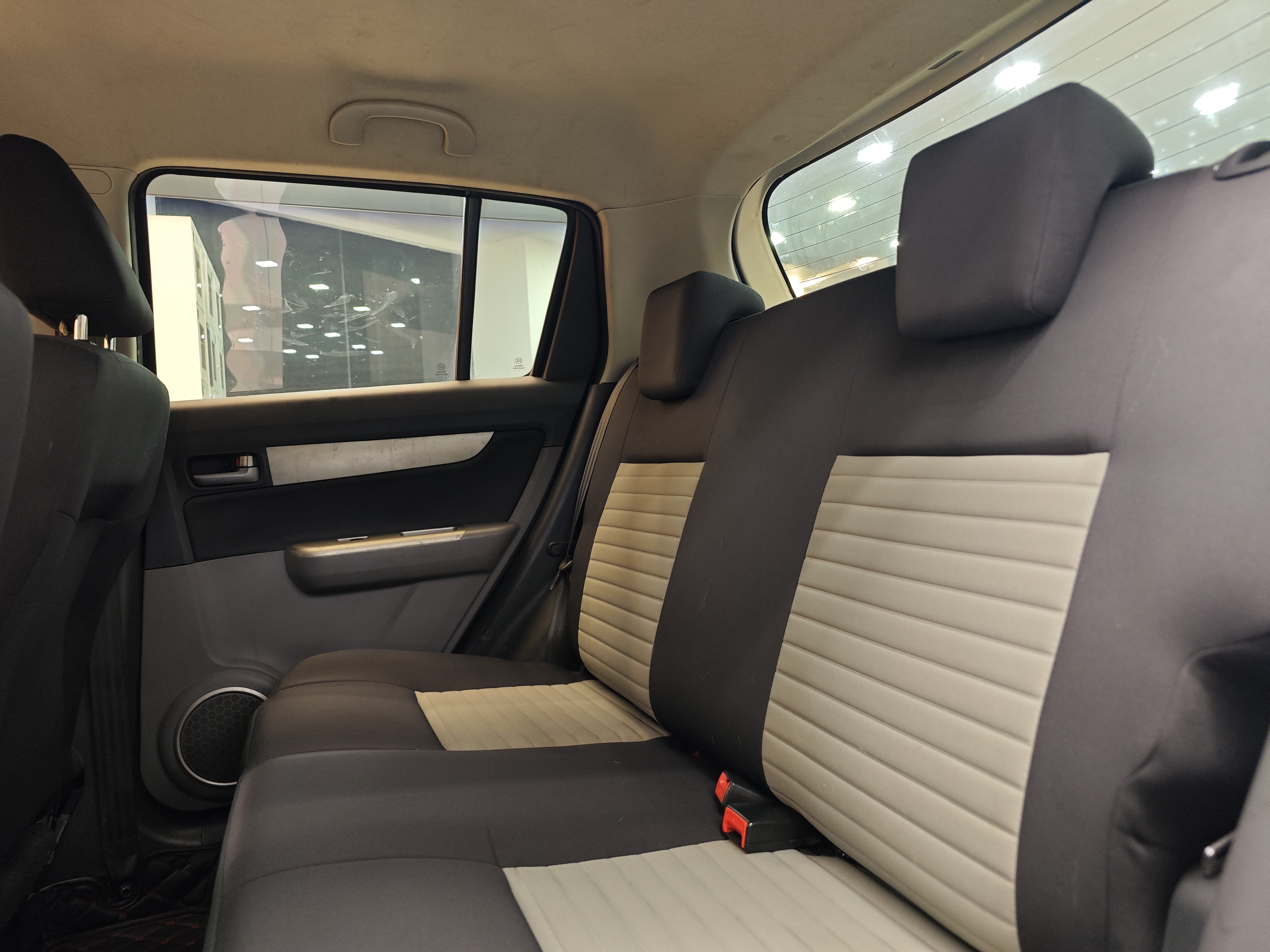 Suzuki Swift 2016 #23 Suzuki Swift 2016 car image #23
