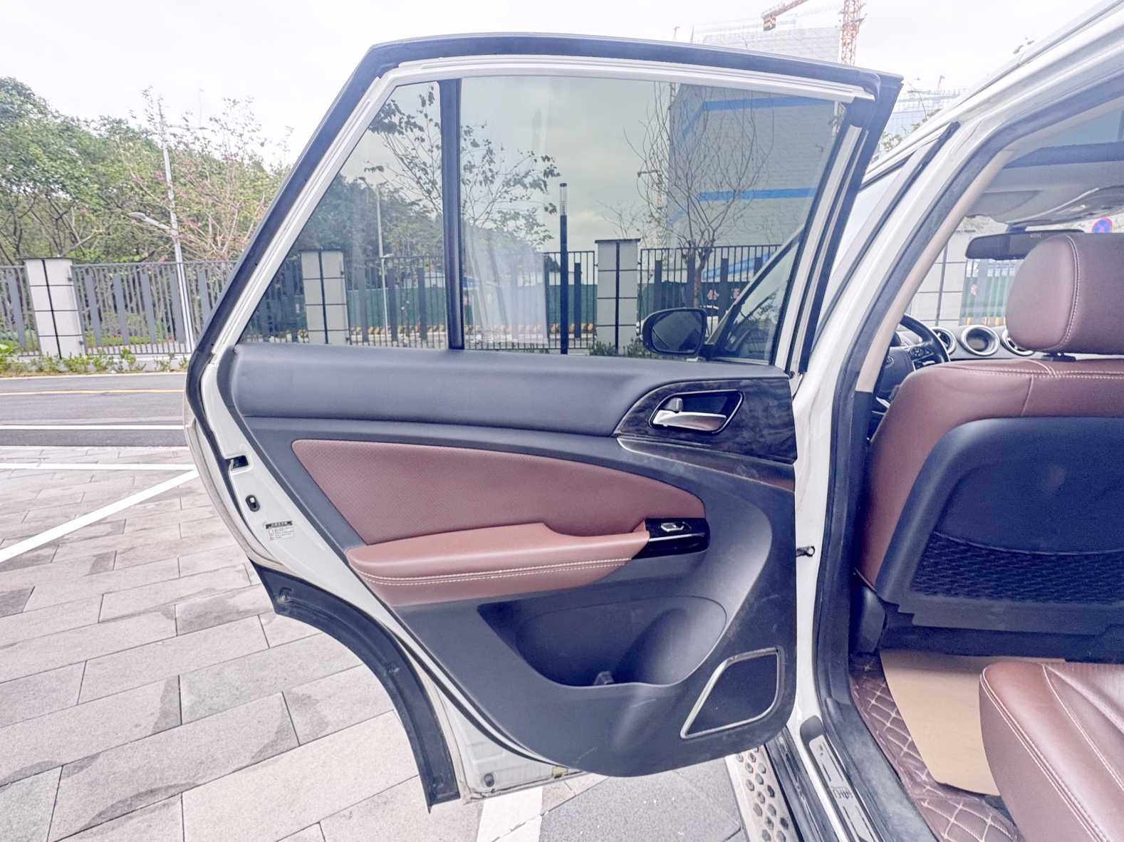 比亚迪 唐新能源 2016 汽车图片 #23