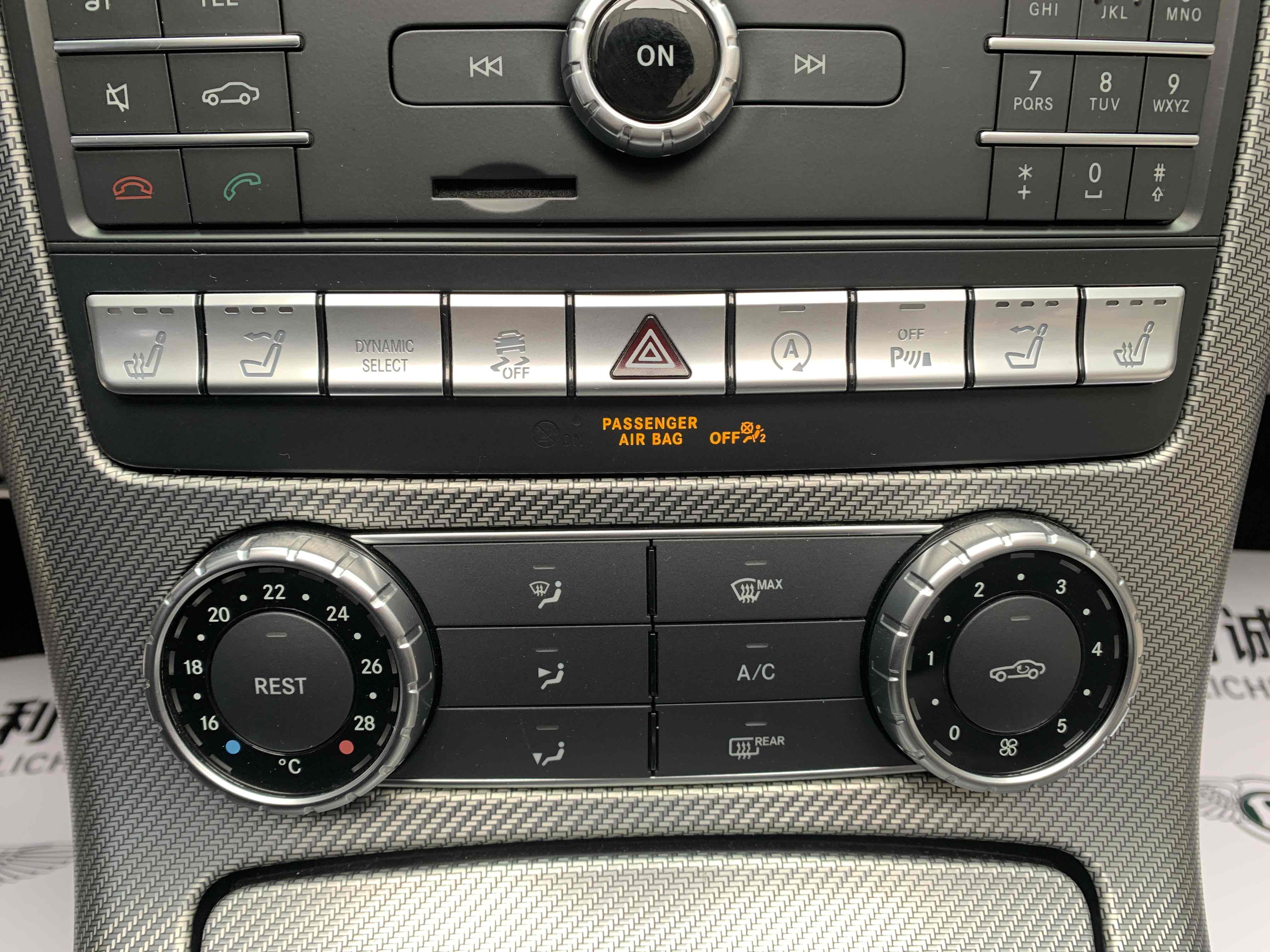 Mercedes-Benz SLC Class 2018 #23 Mercedes-Benz SLC Class 2018 car image #23