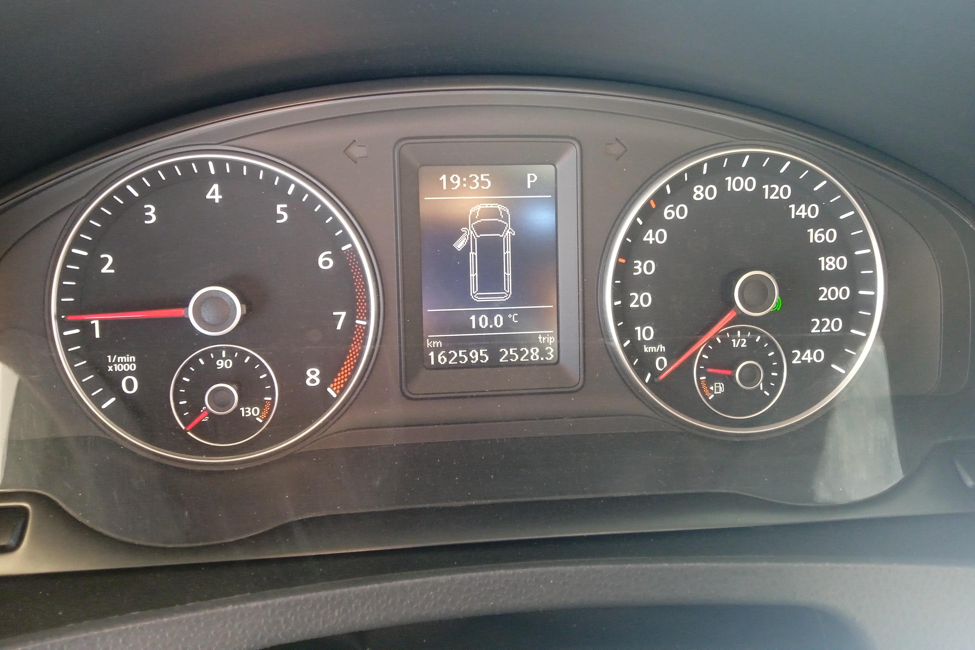 Volkswagen Caravelle 2015 immagine di auto #23