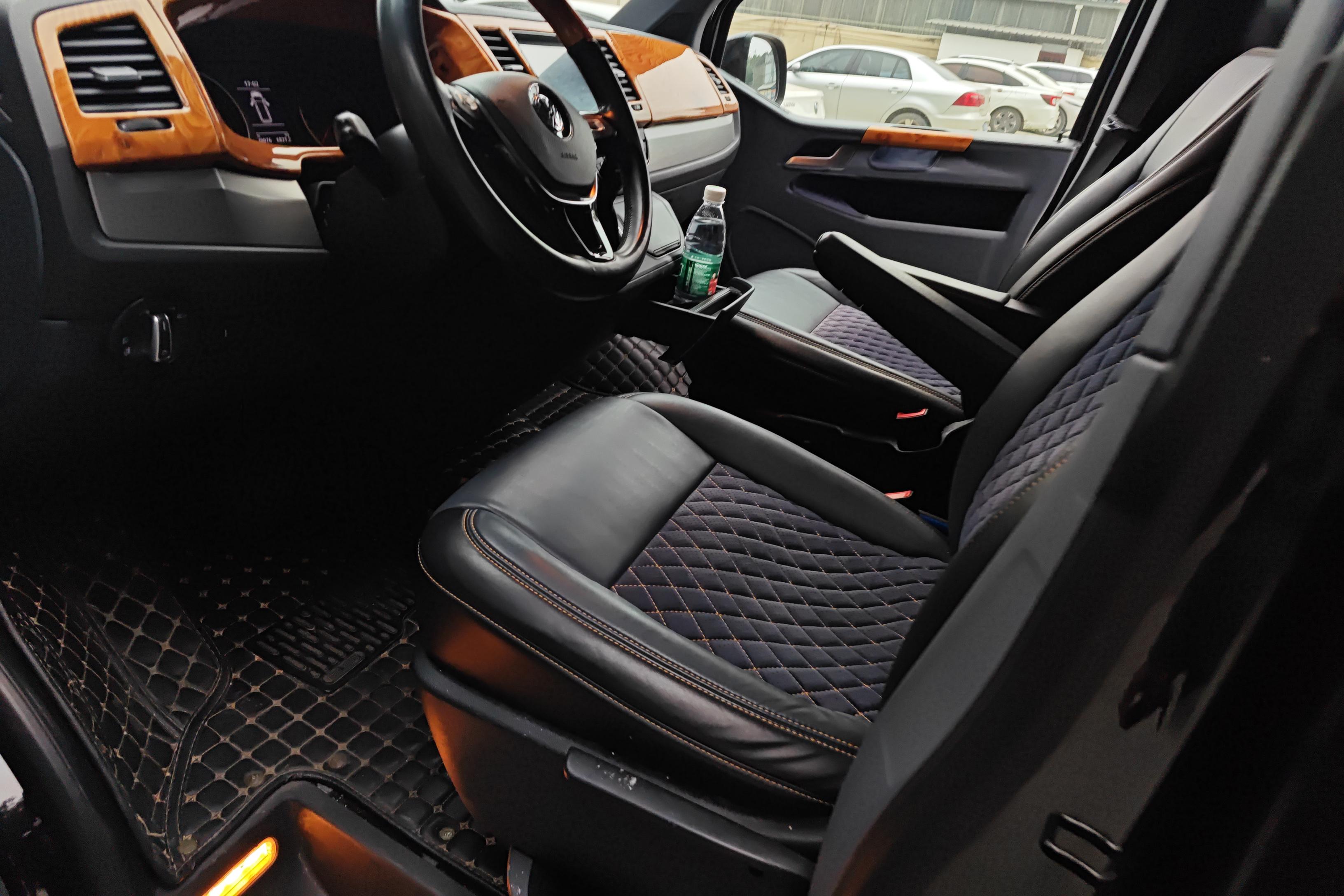 Volkswagen Caravelle 2019 car image #23