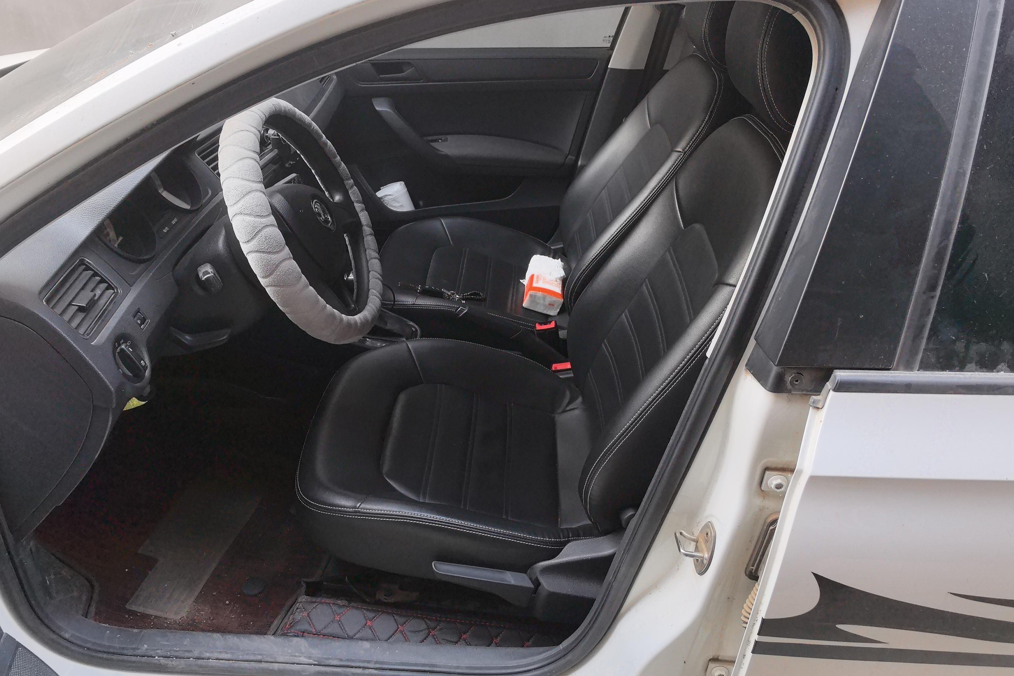 Skoda Rapid Spaceback 2019 immagine di auto #23