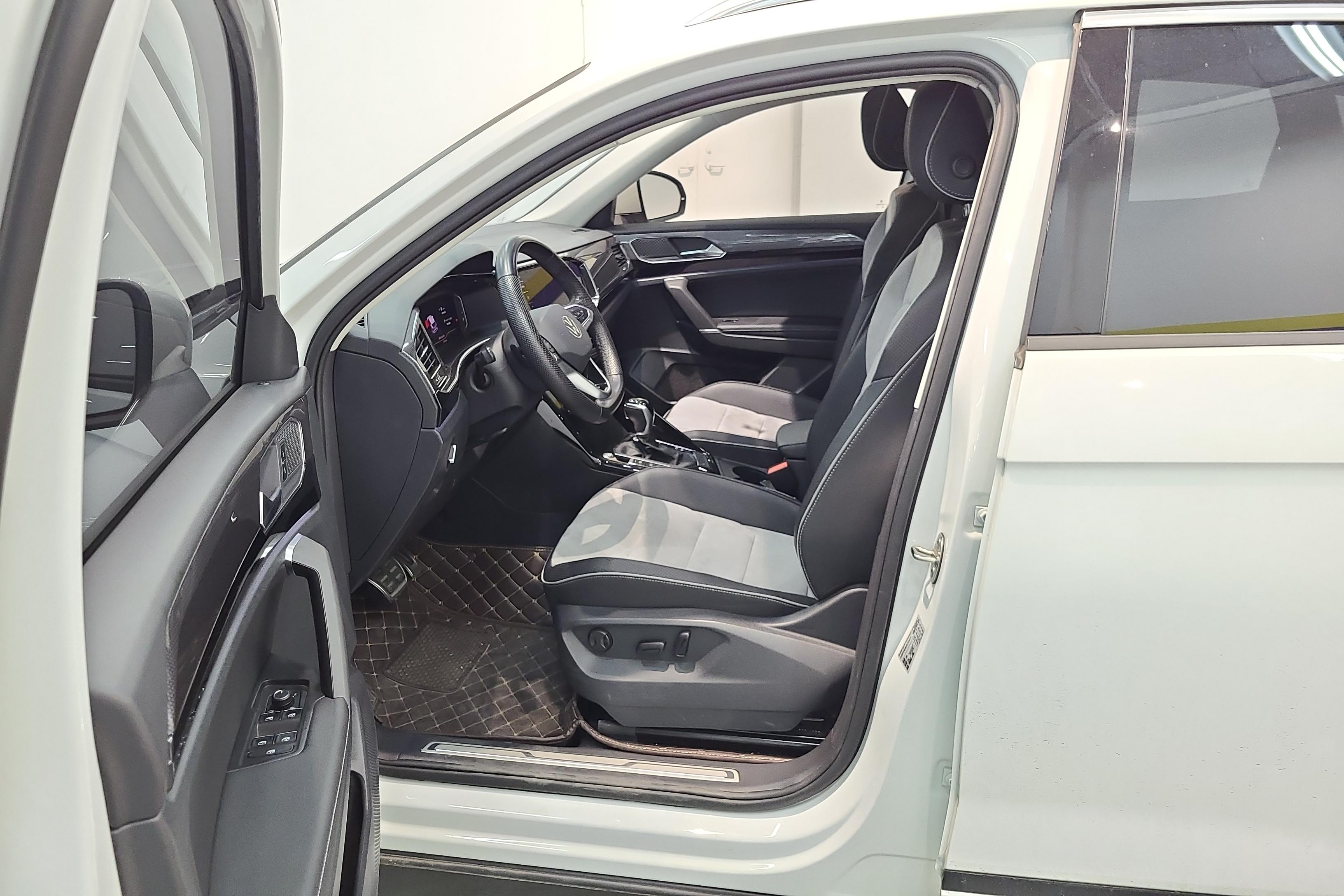 Volkswagen Tayron X 2022 car image #23