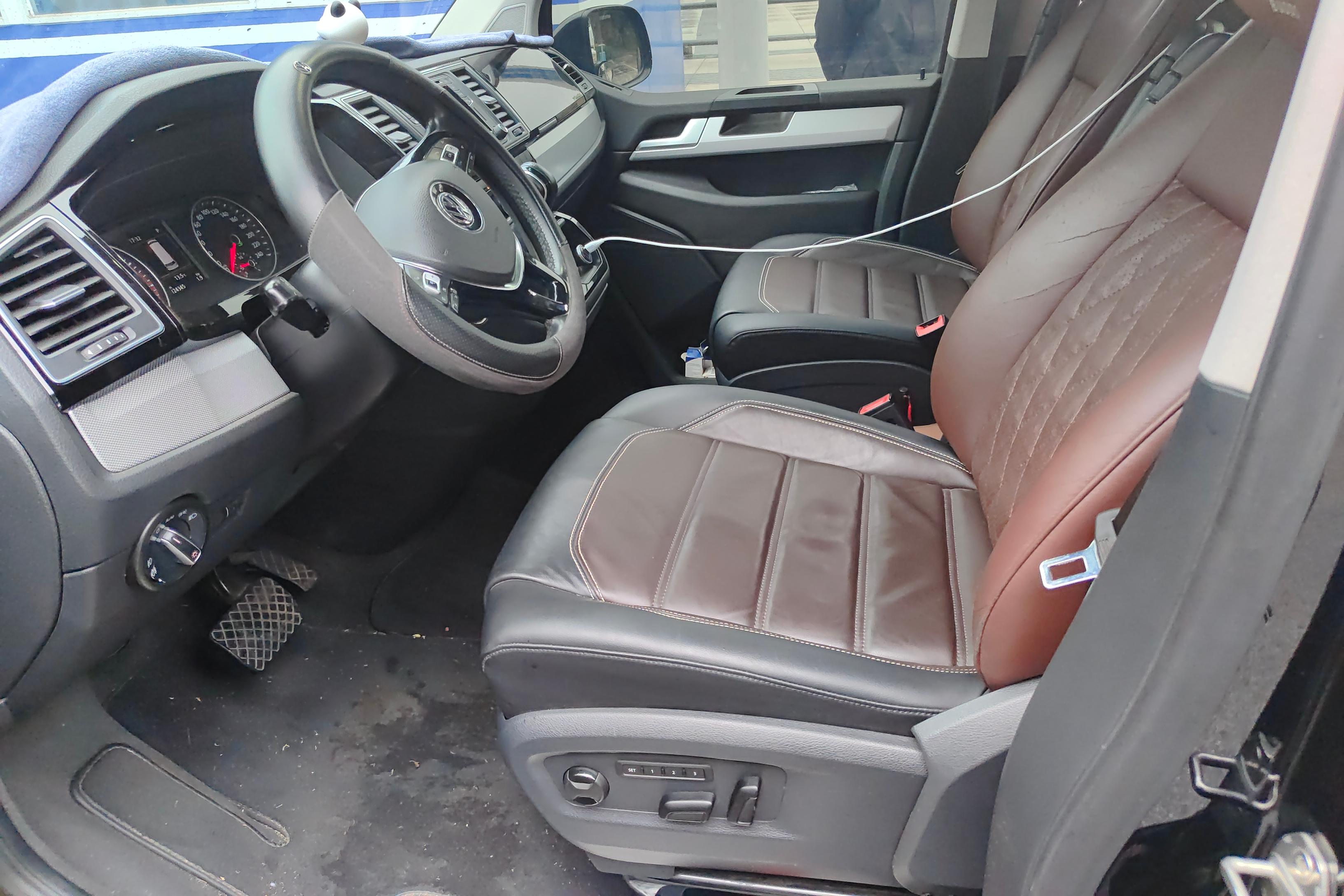 Volkswagen Multivan 2016 #23 Volkswagen Multivan 2016 imagem de carro #23