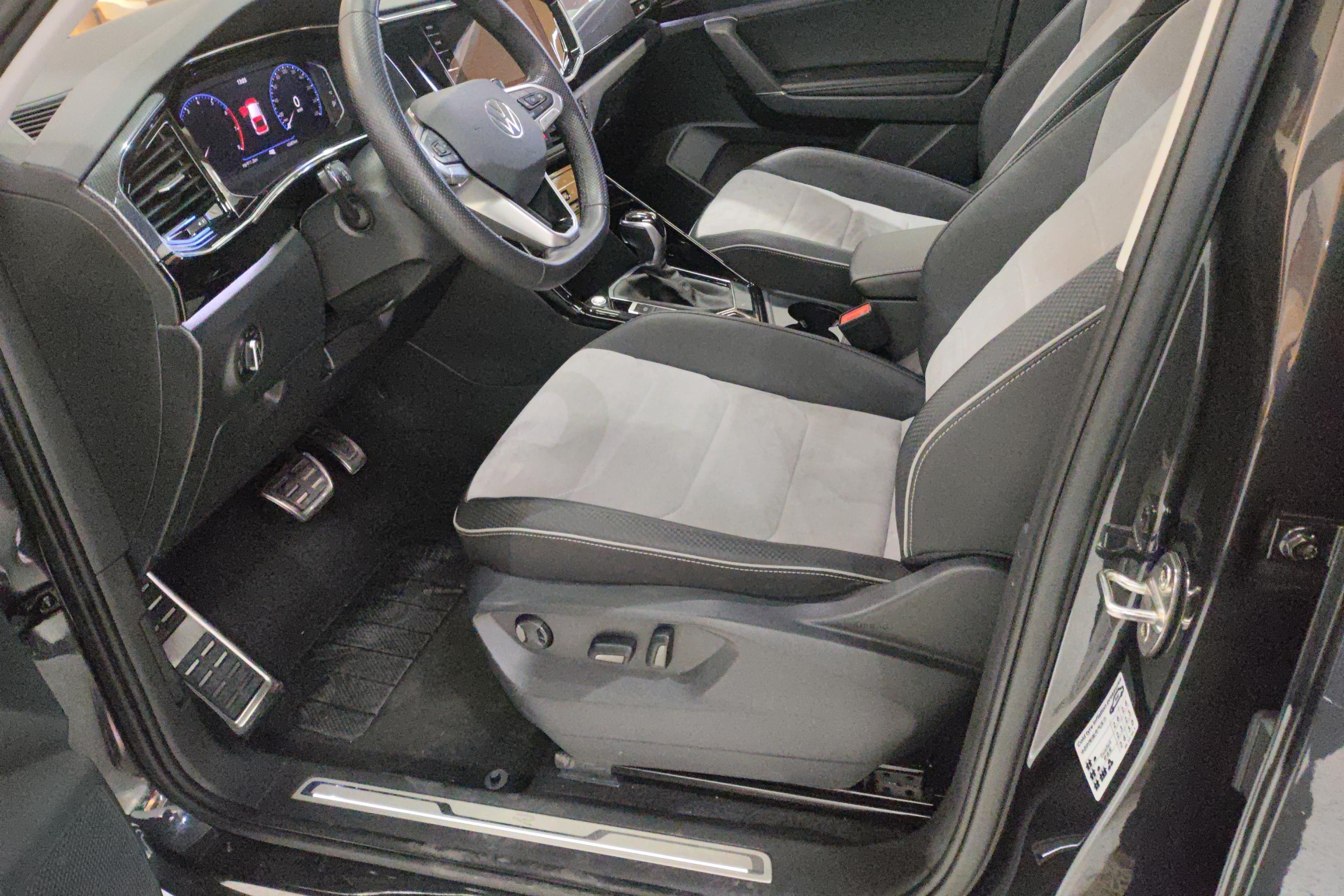 Volkswagen Tayron X 2021 car image #23