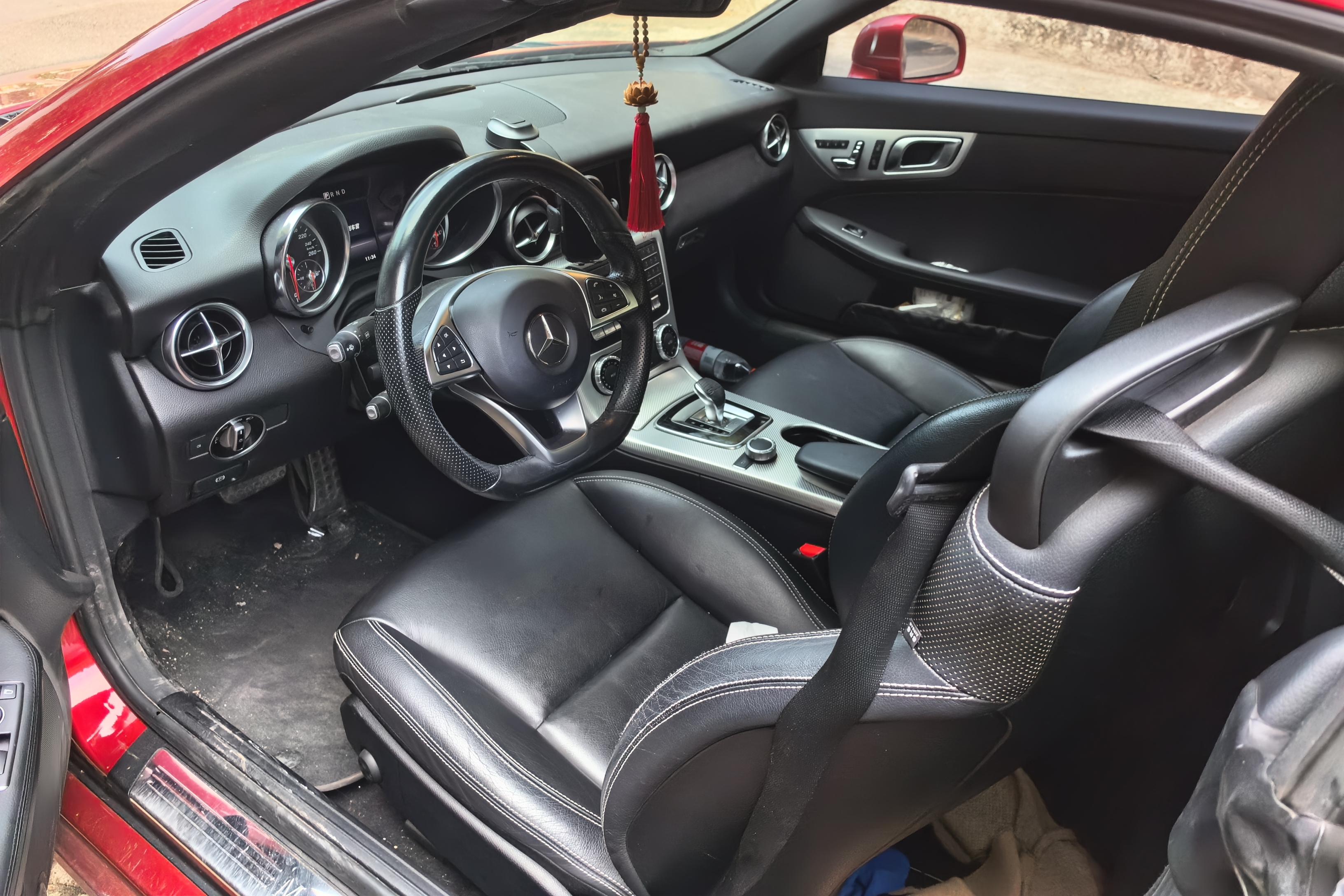Mercedes-Benz SLC Class 2018 car image #23