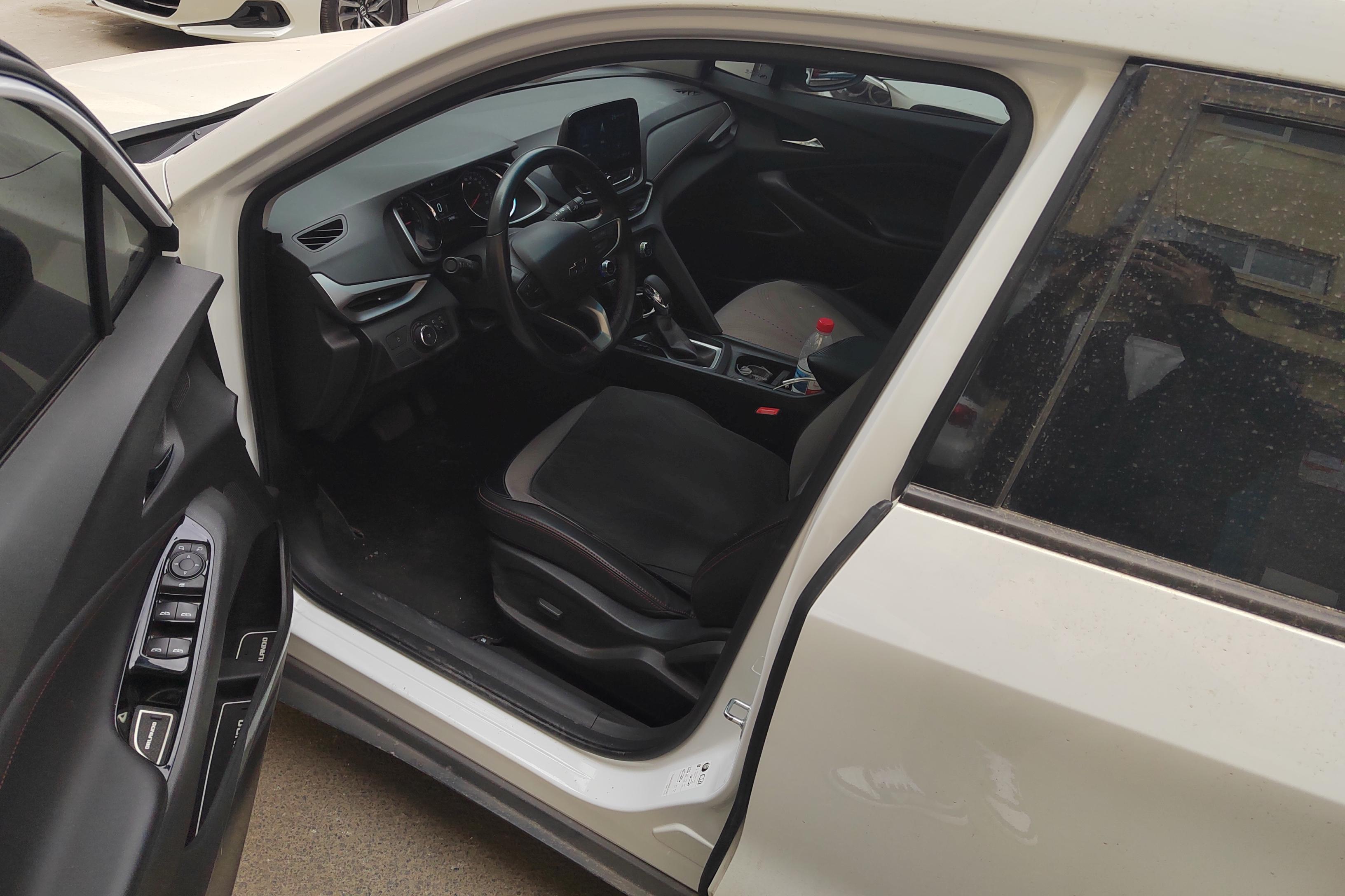 Chevrolet Orlando 2021 car image #23