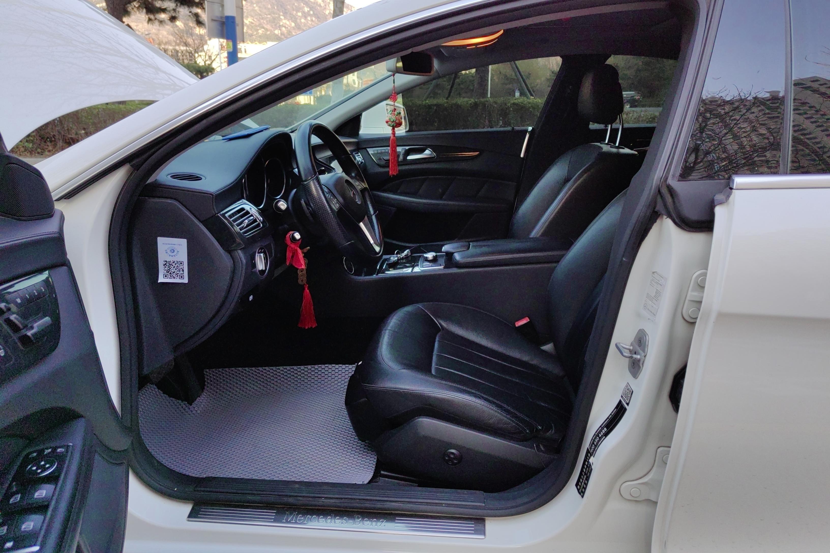 Mercedes-Benz CLS AMG 2015 car image #23