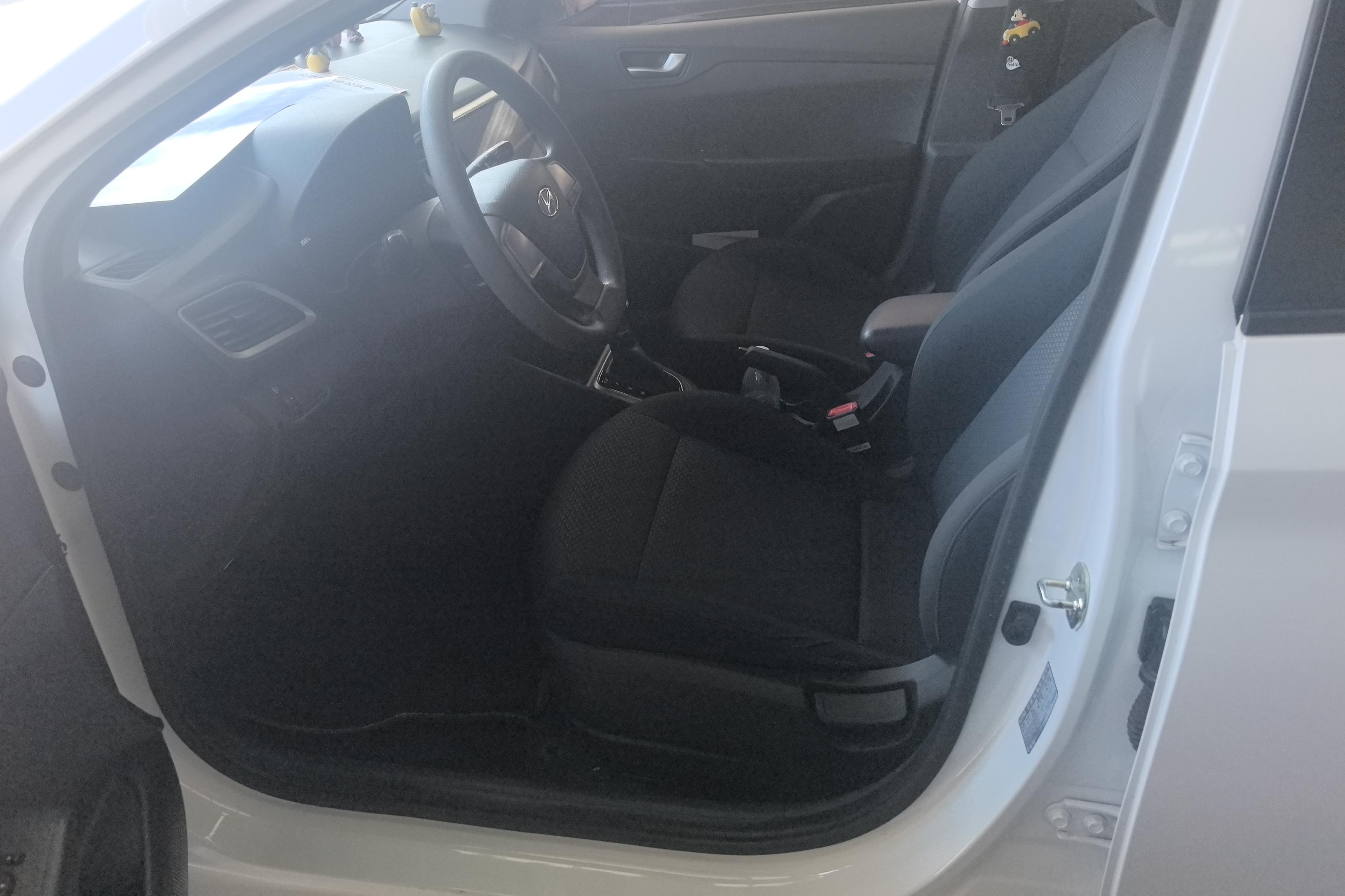 Hyundai Verna 2018 #23 Hyundai Verna 2018 car image #23