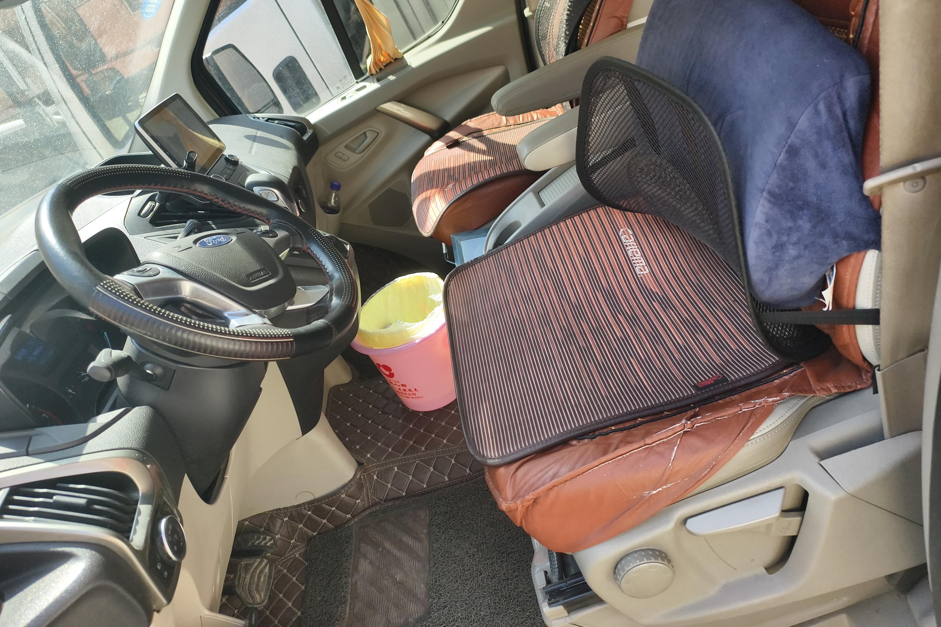 Ford Tourneo 2017 car image #23