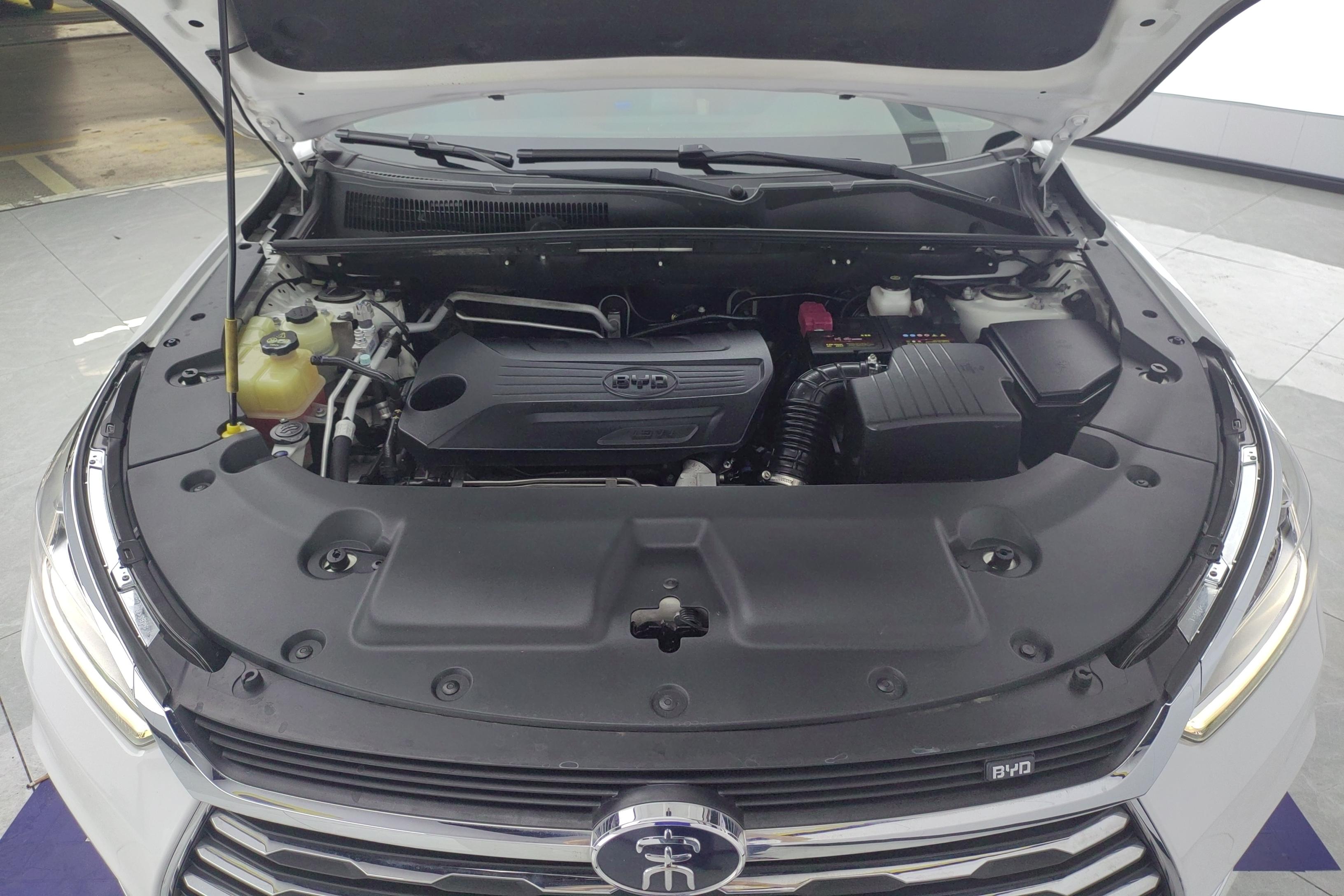 BYD Song 2020 #23 BYD Song 2020 car image #23