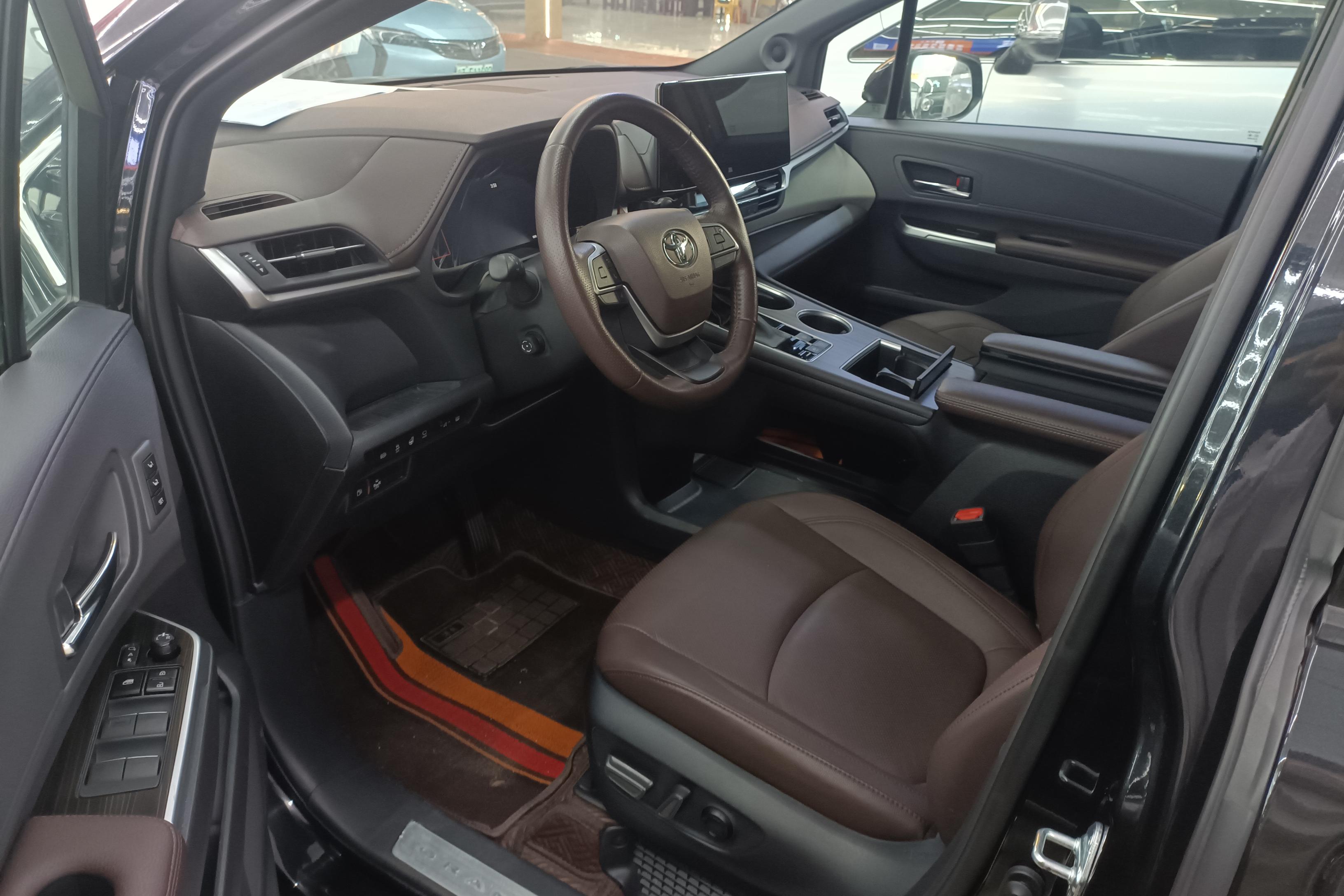 Toyota Granvia 2022 immagine di auto #23