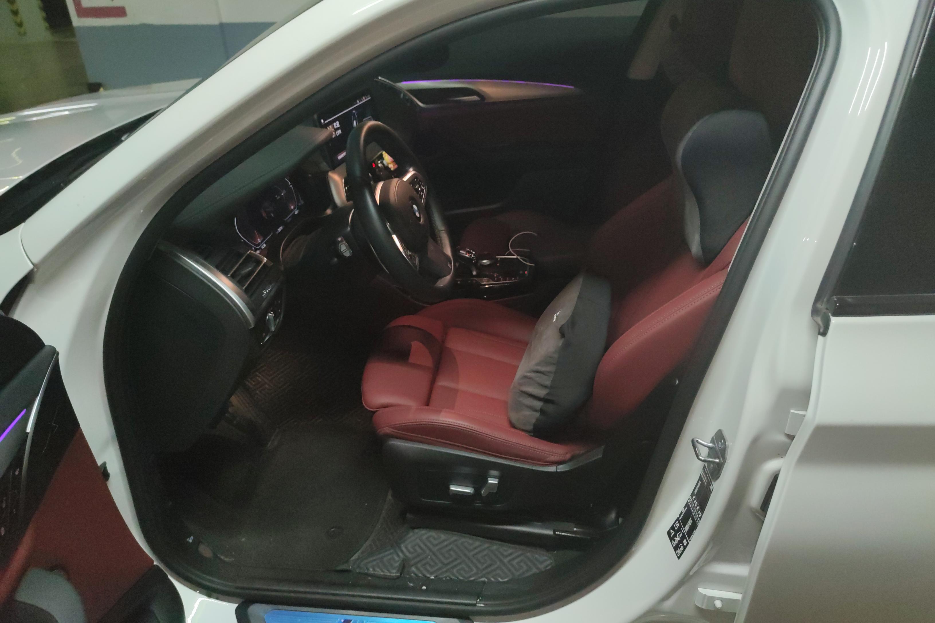 BMW X4 M40i 2022 #23 BMW X4 M40i 2022 car image #23