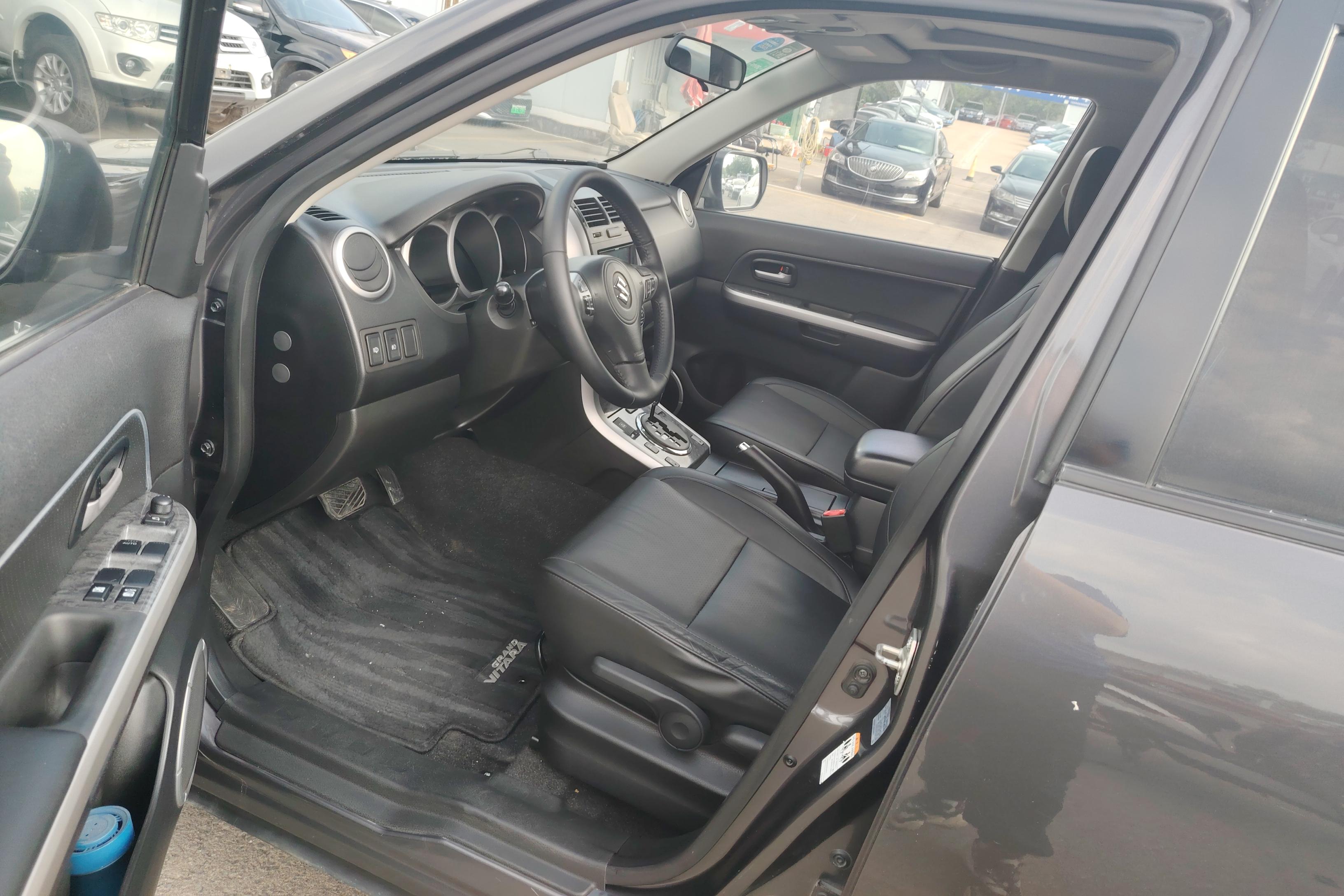 铃木 超级维特拉 2015 汽车图片 #23