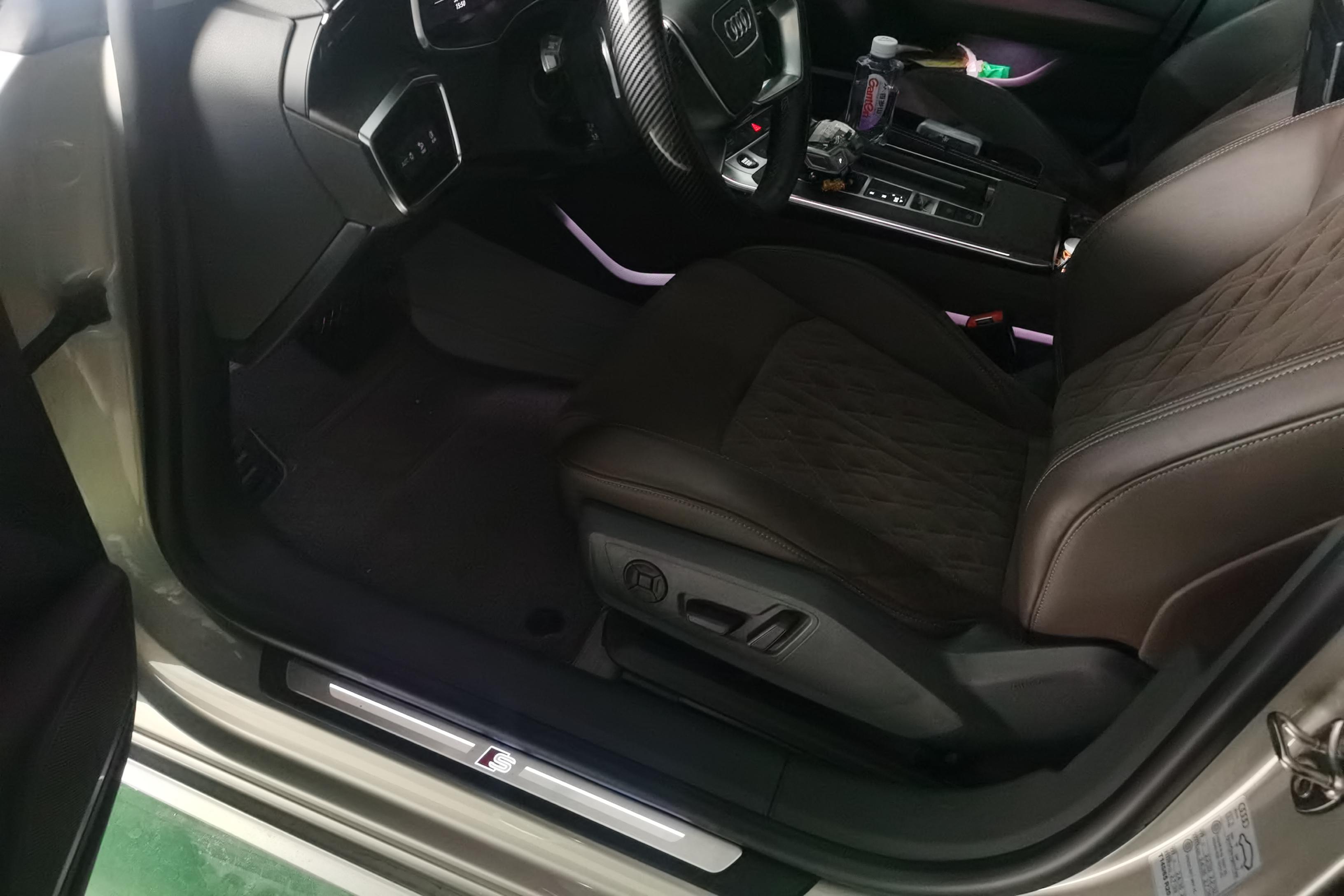 Audi A7L 2023 #23 Audi A7L 2023 صورة سيارة #23