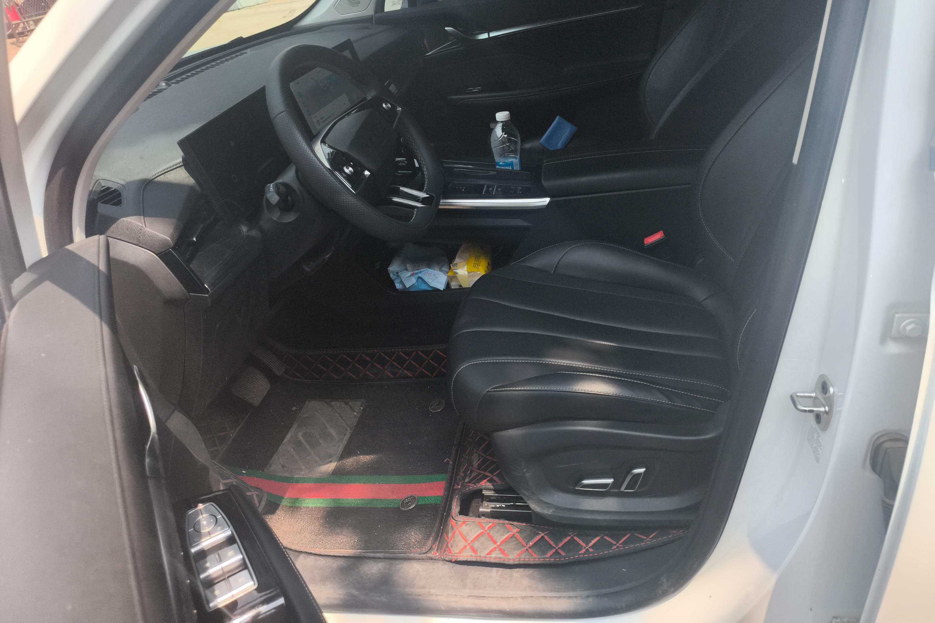 Roewe RX5 MAX 2022 изображение автомобиля #23