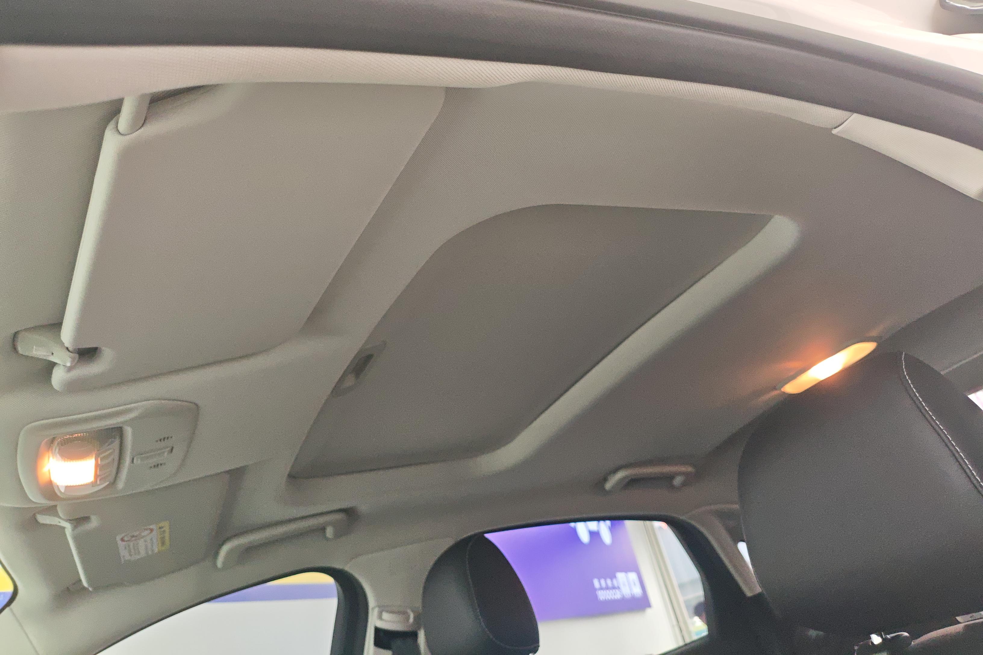 Ford Escort 2022 car image #23