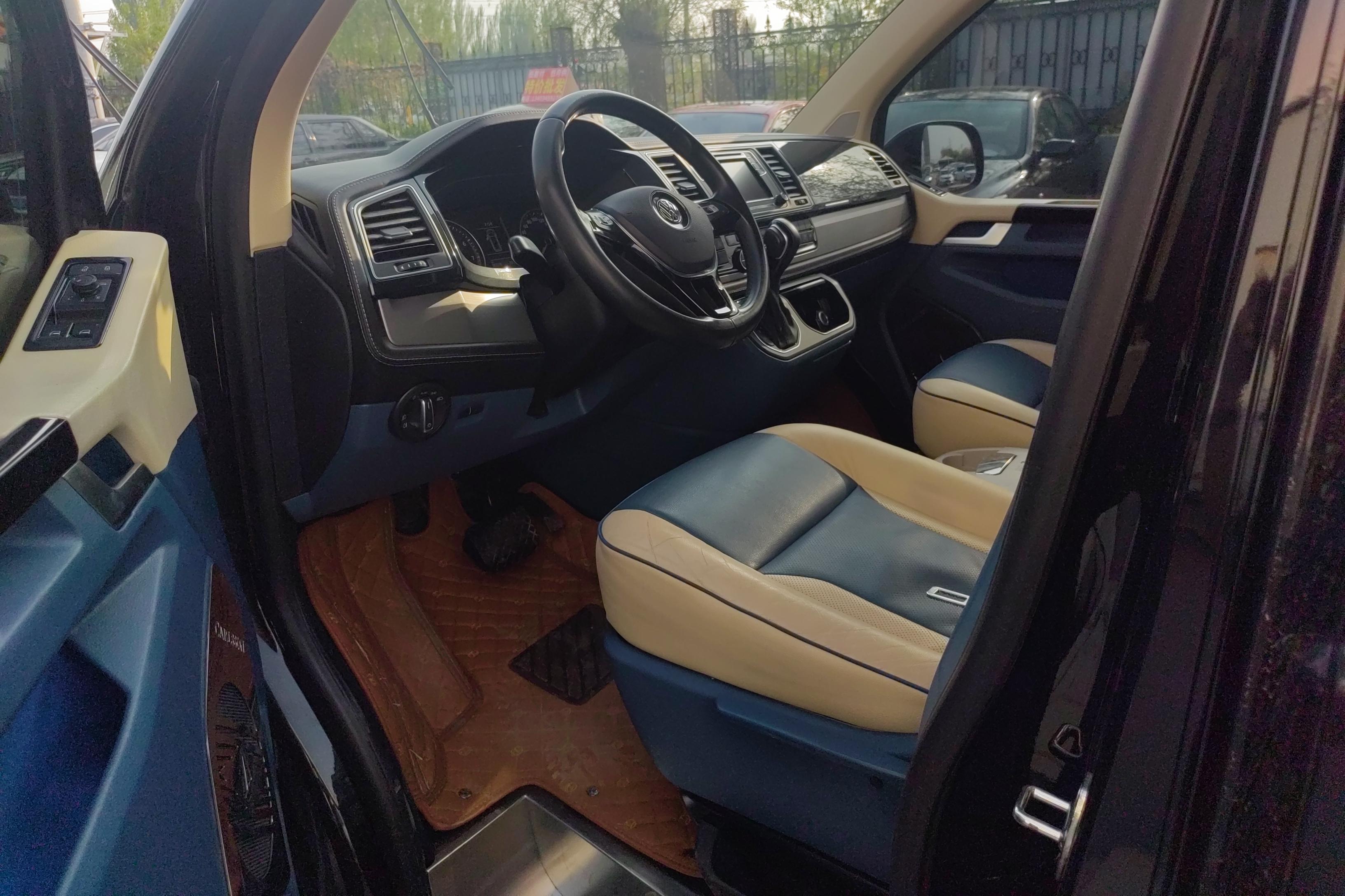 Volkswagen Caravelle 2017 car image #23