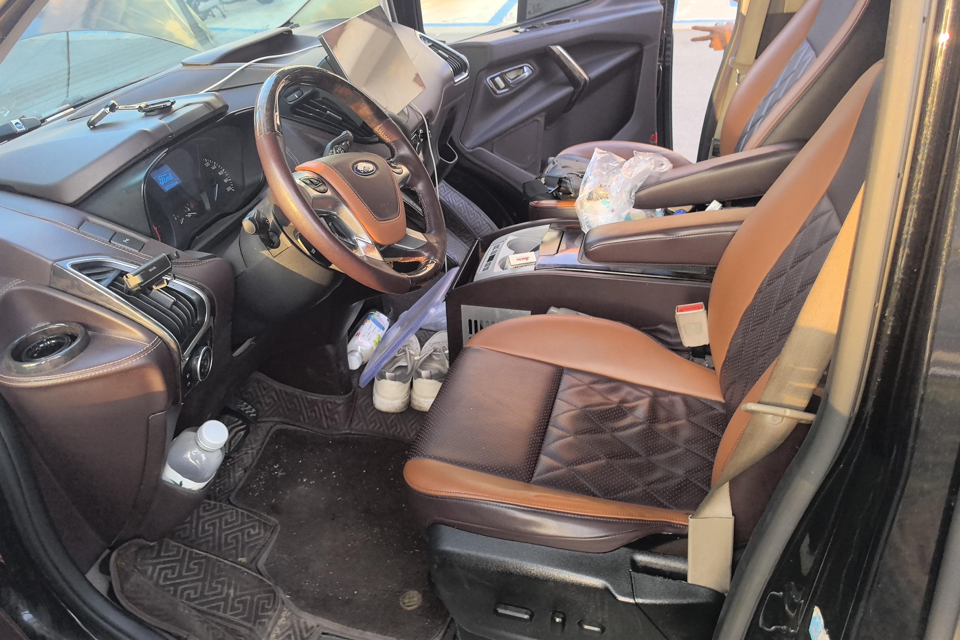 Ford Tourneo 2017 car image #23