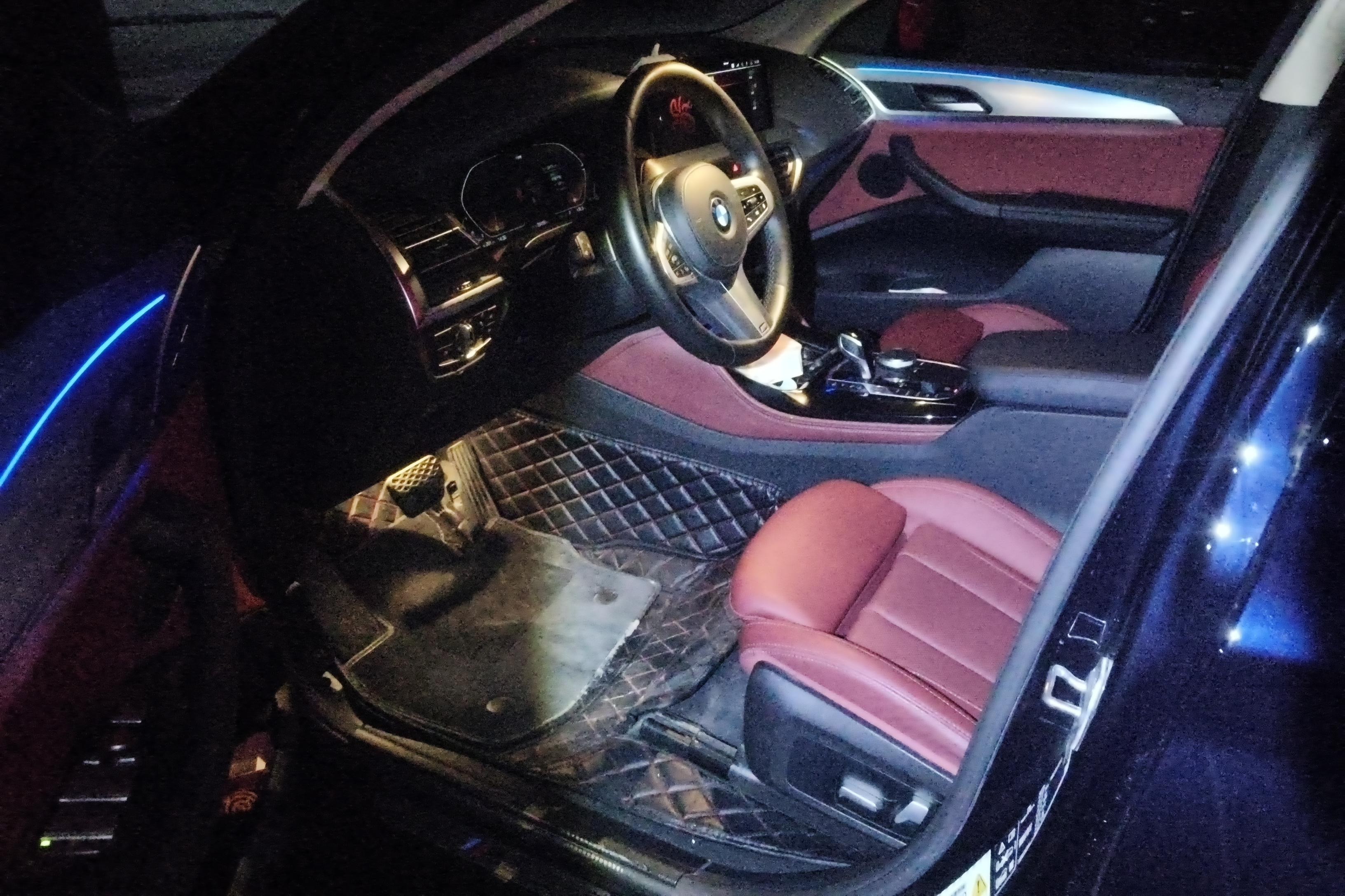 BMW X4 M40i 2023 #23 BMW X4 M40i 2023 car image #23