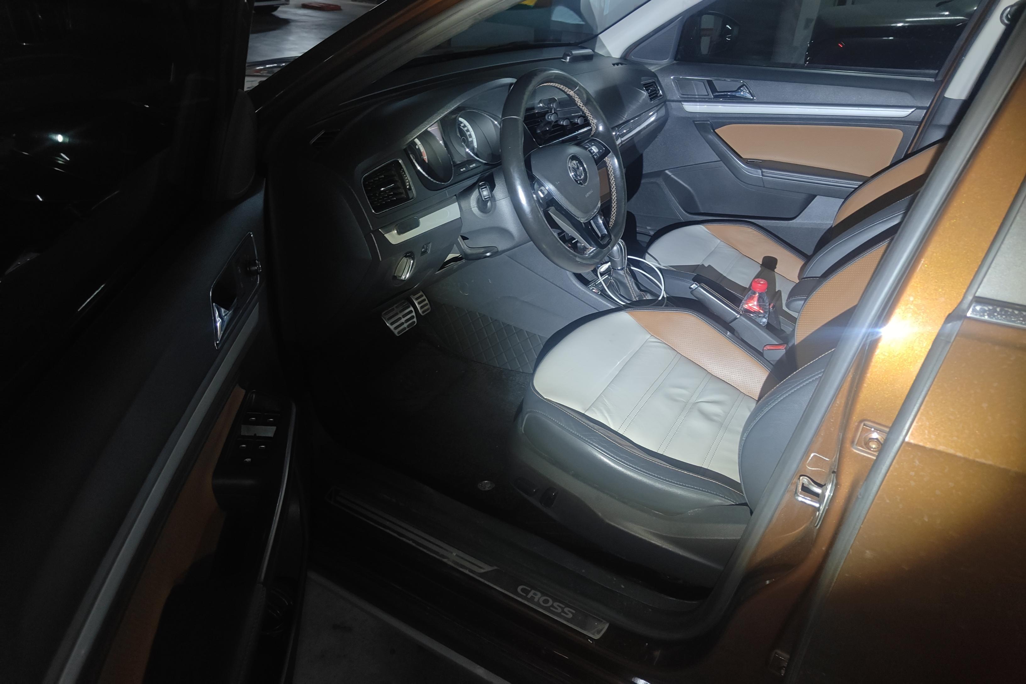 Volkswagen Cross Lavida 2017 #23 Volkswagen Cross Lavida 2017 car image #23