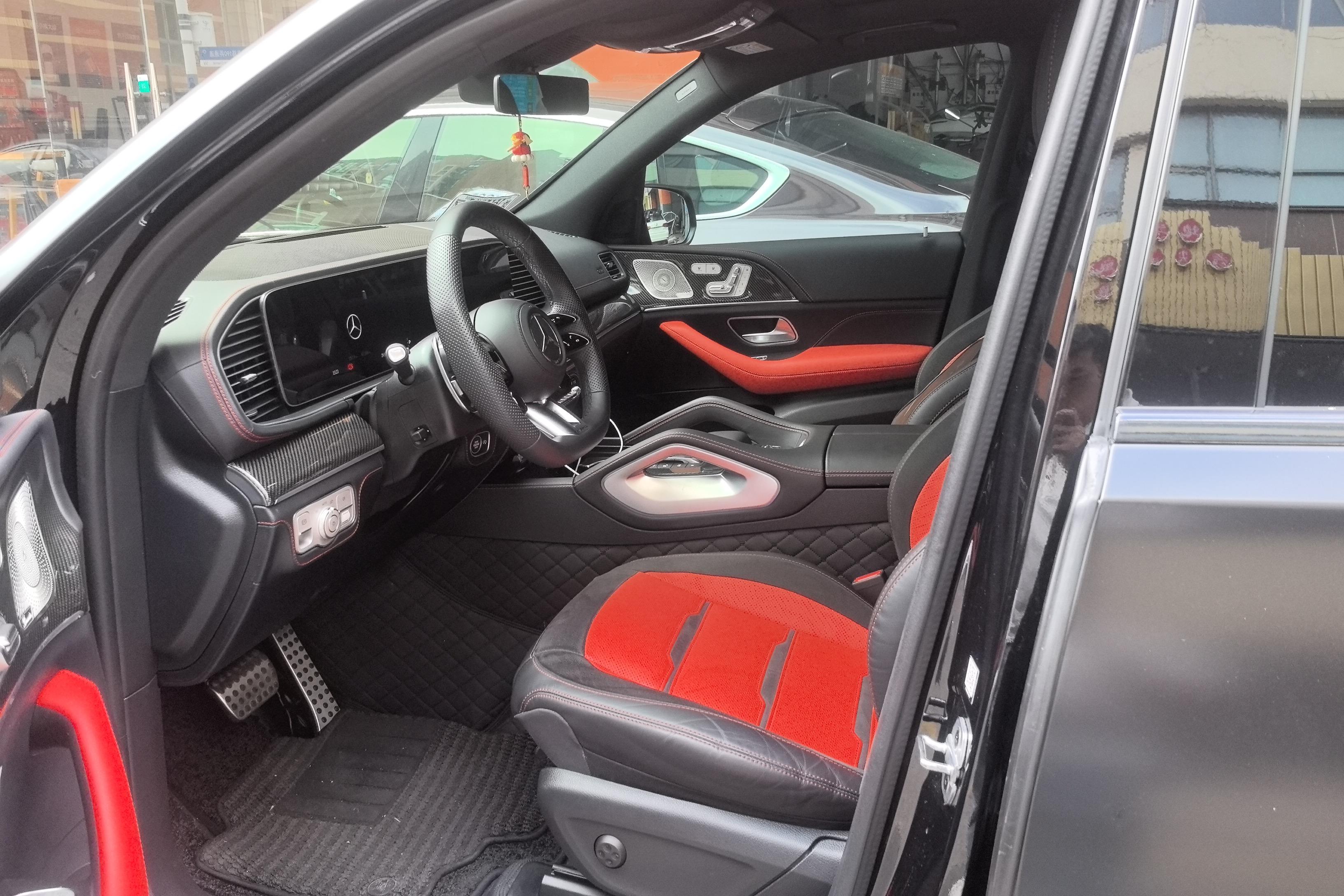 Mercedes-Benz GLE AMG 2024 car image #23