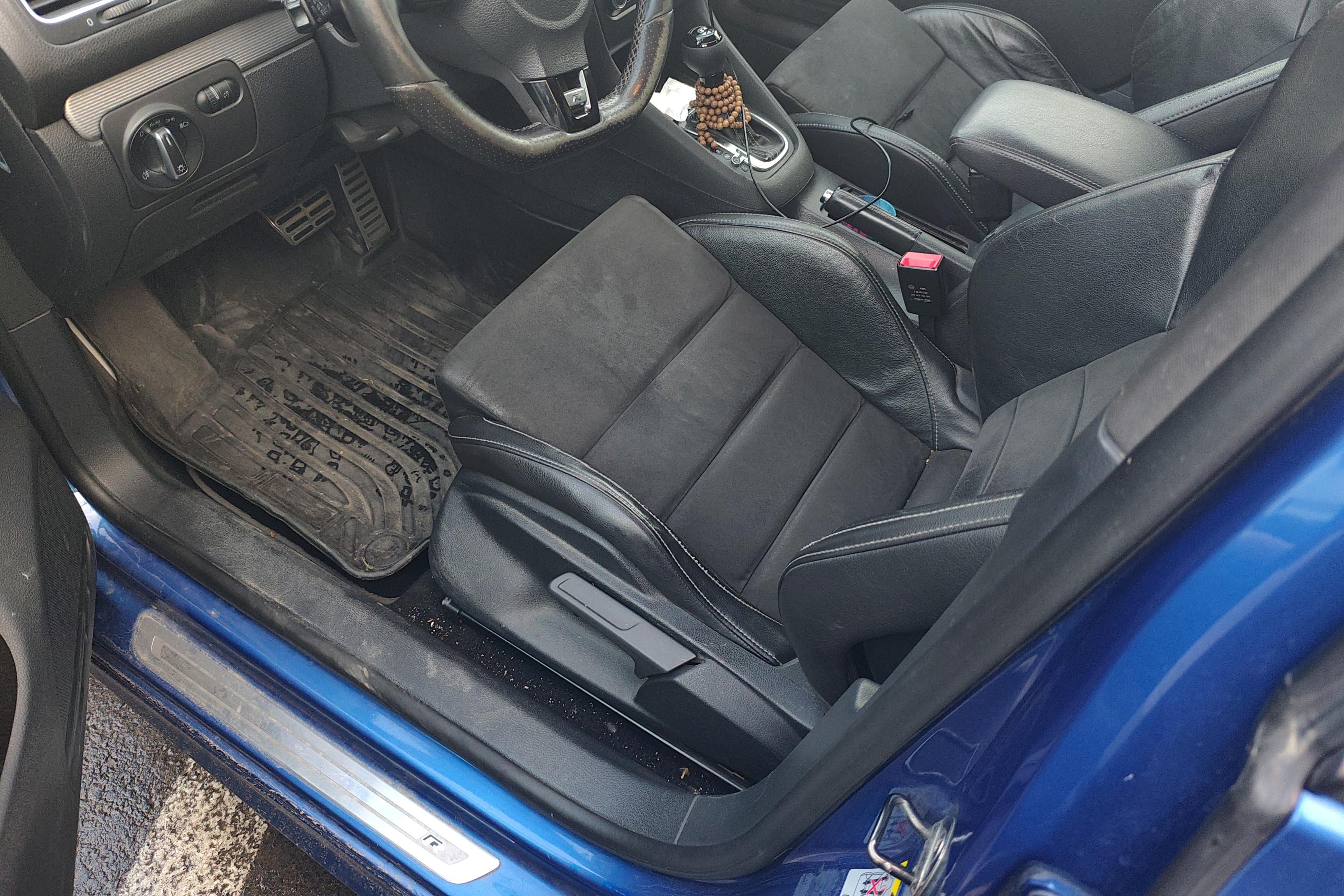 Volkswagen Gol 2011 car image #23