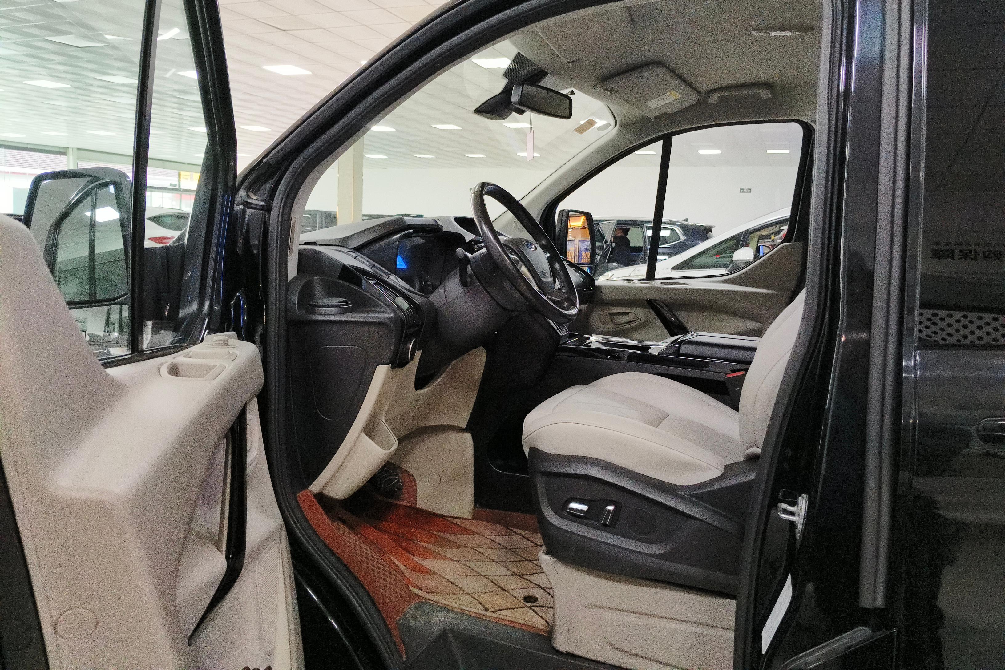 Ford Tourneo 2019 #23 Ford Tourneo 2019 immagine di auto #23