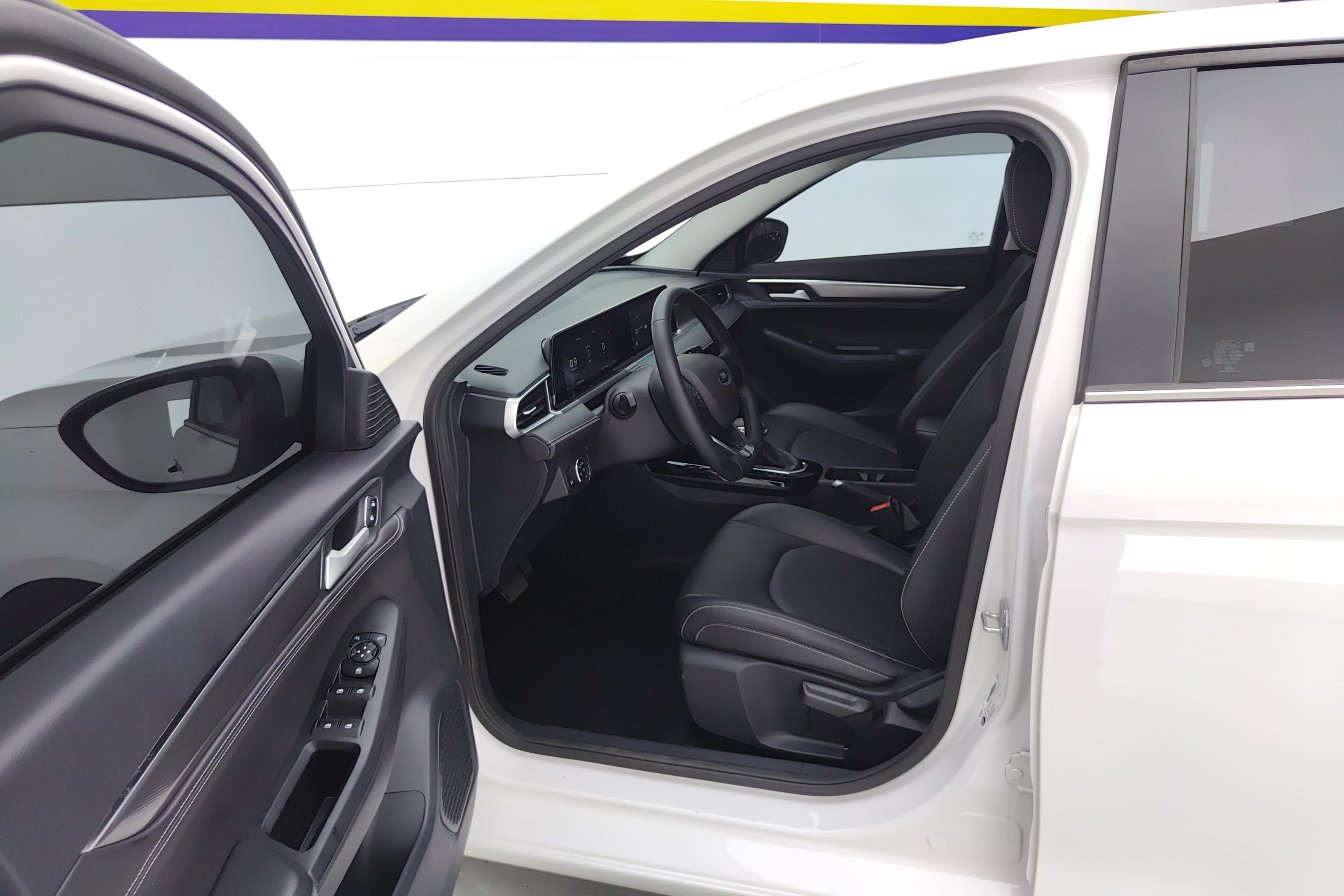 Ford Escort 2021 #23 Ford Escort 2021 immagine di auto #23