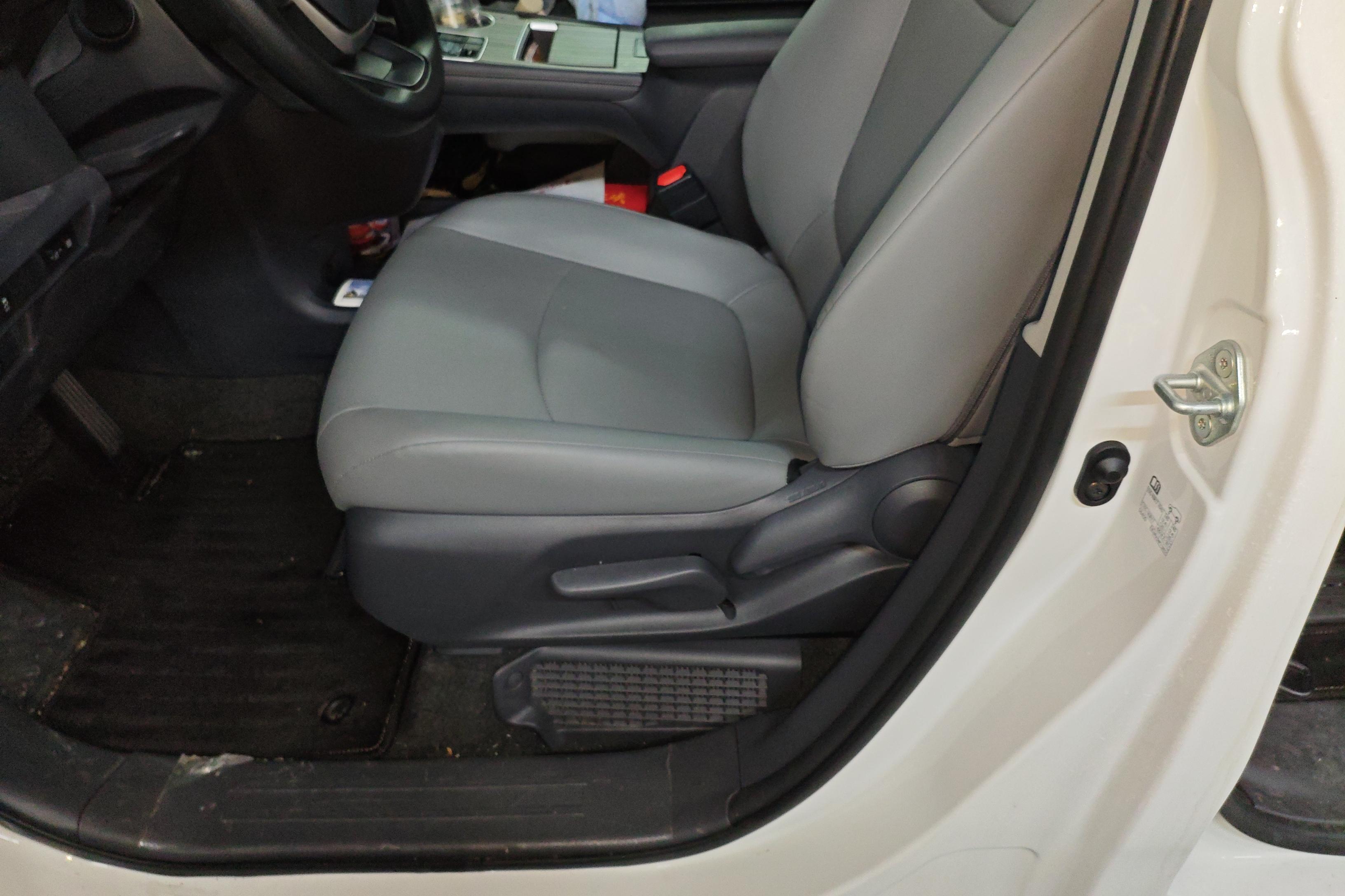 Toyota Granvia 2025 #23 Toyota Granvia 2025 car image #23