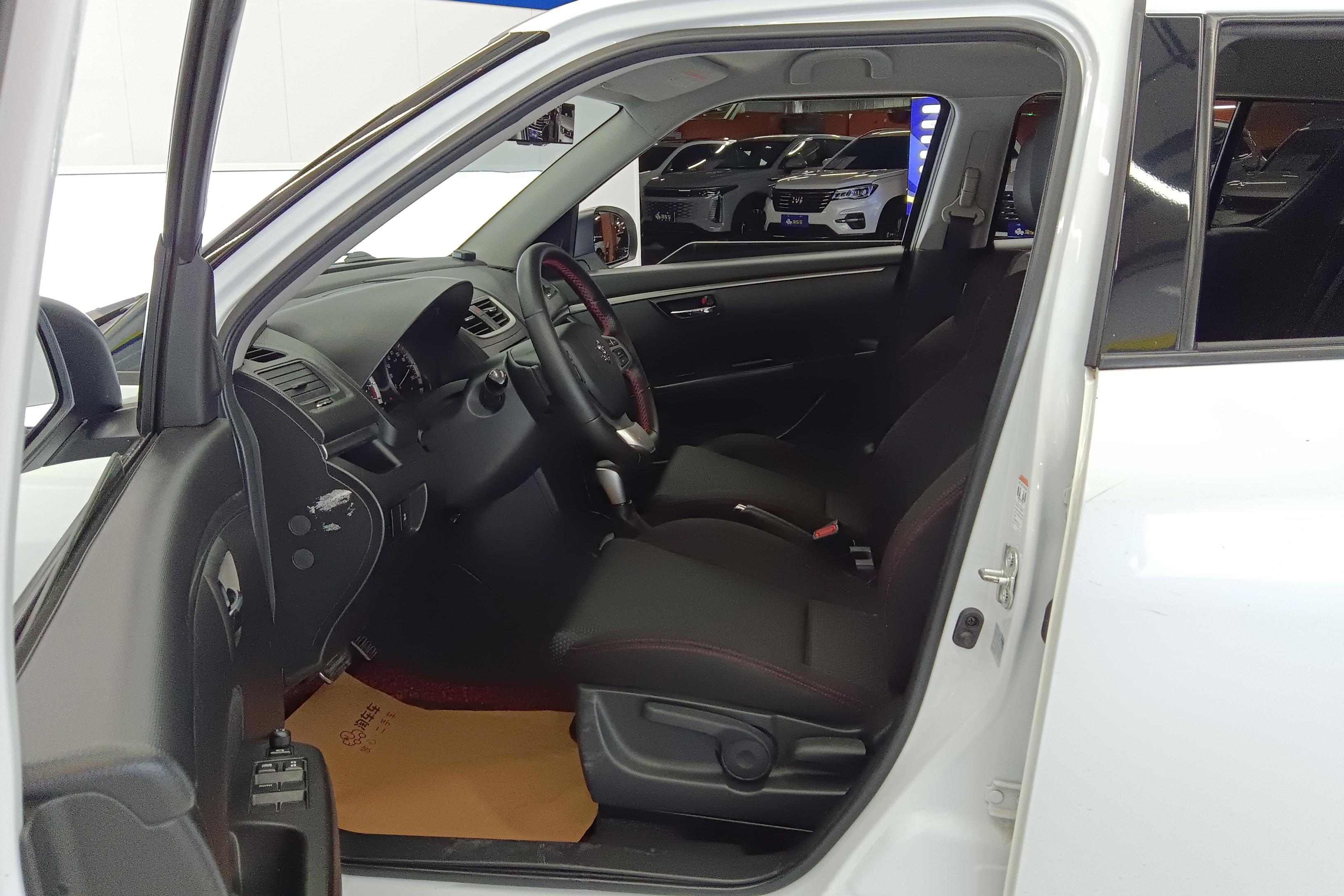 铃木 速翼特 2015 汽车图片 #23