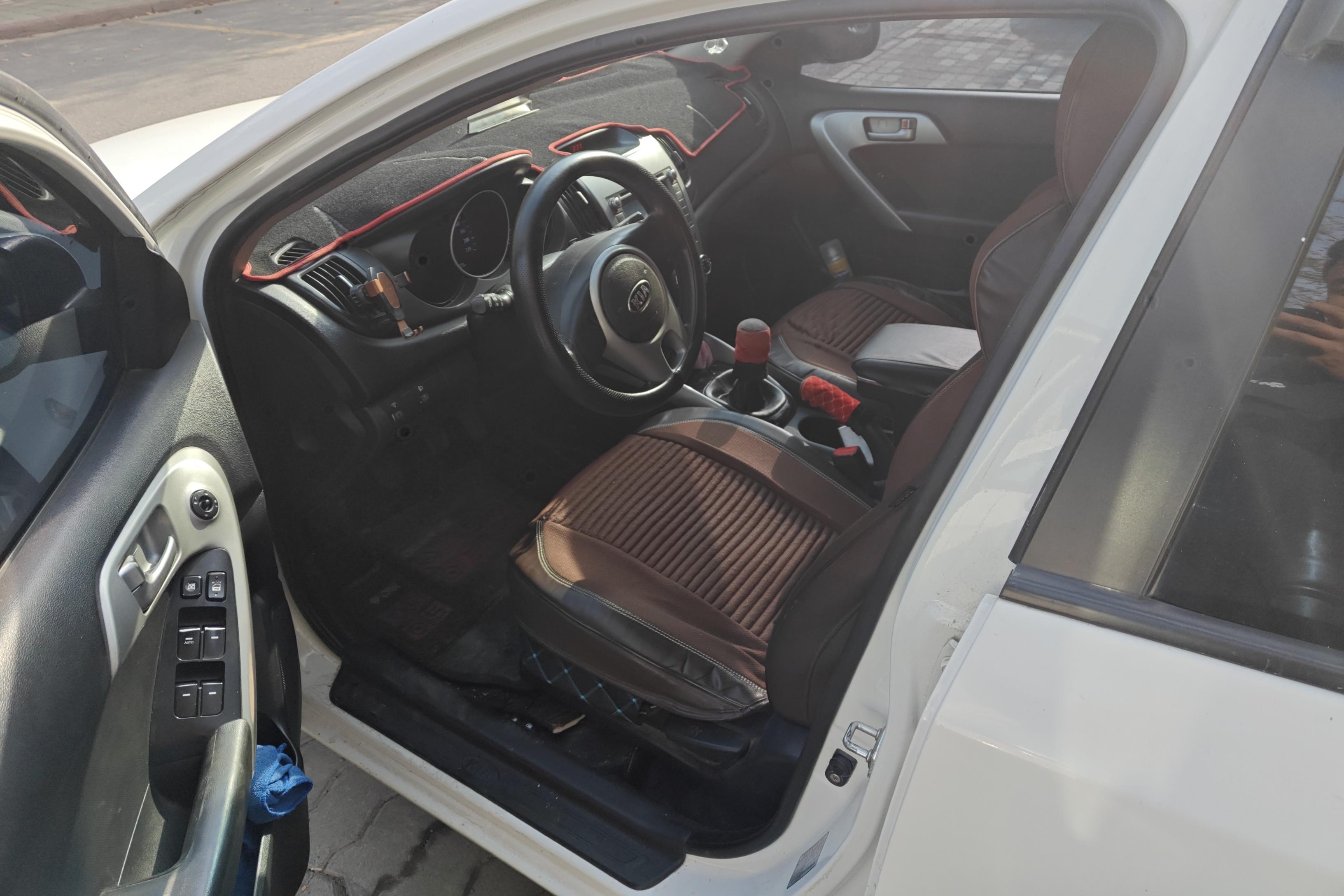 起亚 福瑞迪 2015 汽车图片 #23