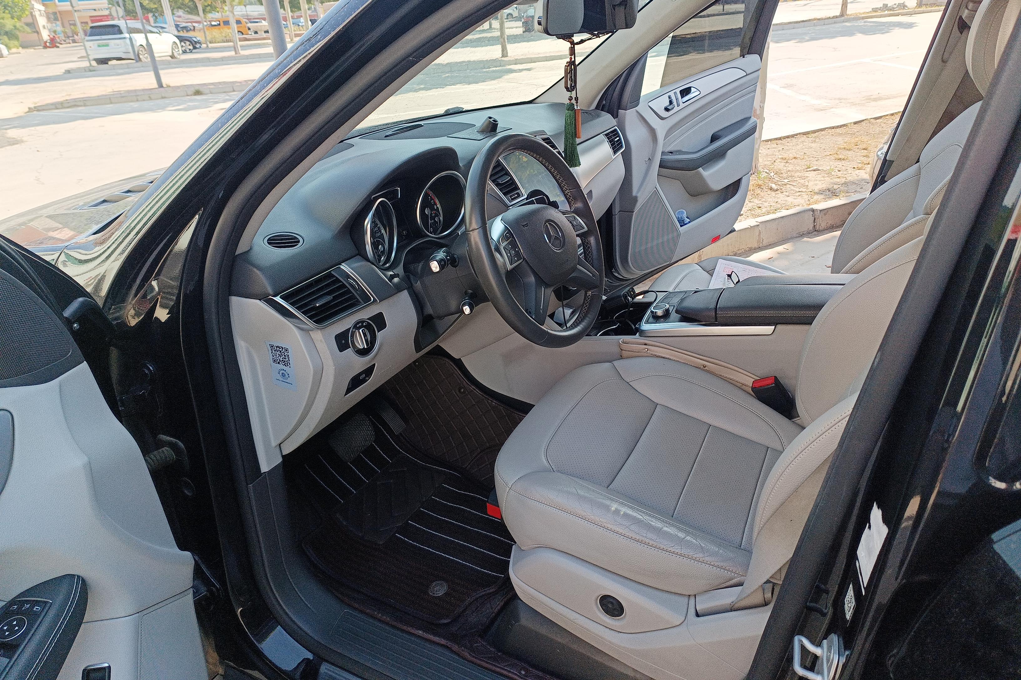 Mercedes-Benz M Class 2014 #23 Mercedes-Benz M Class 2014 car image #23