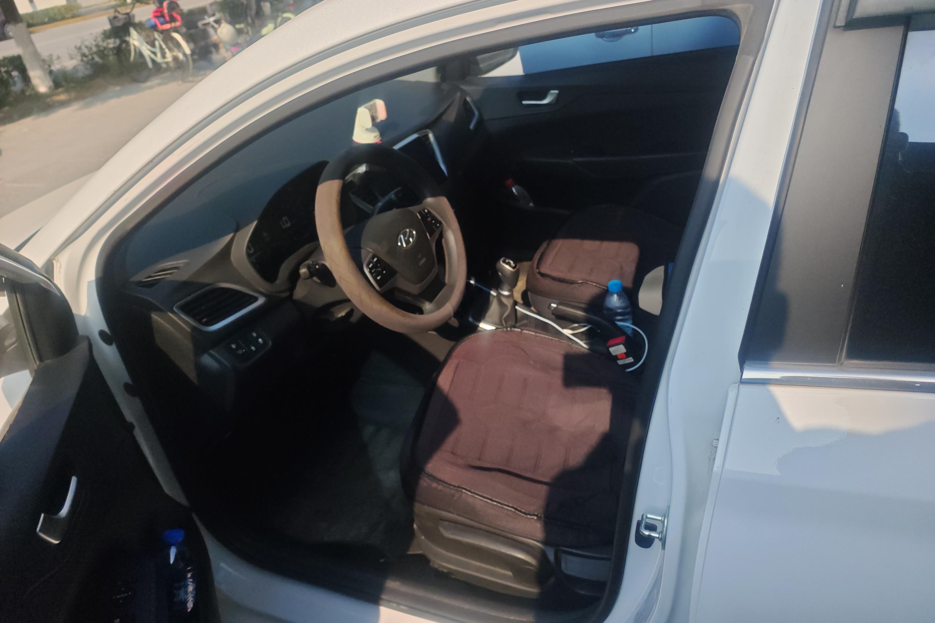 Hyundai Verna 2022 car image #23