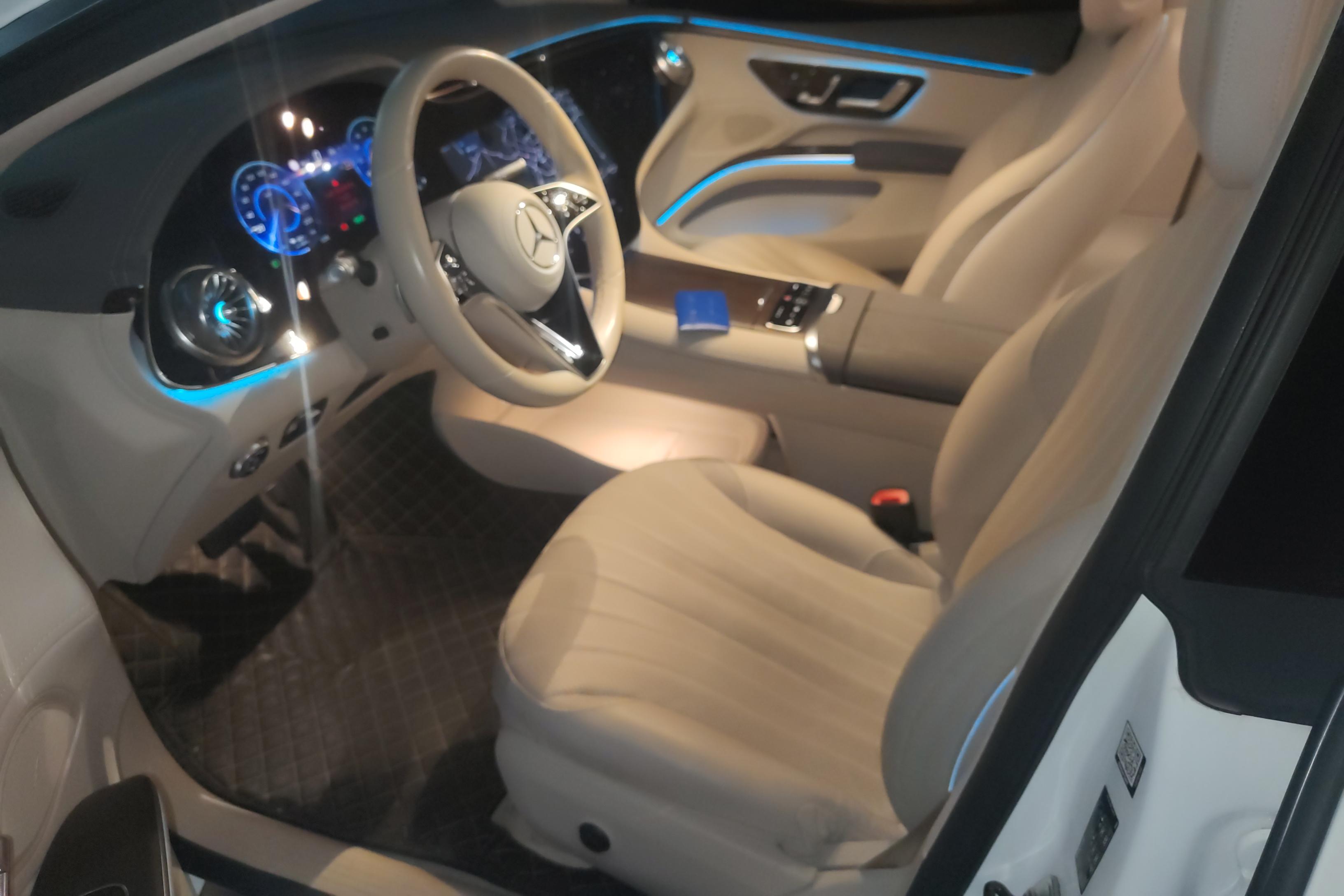 Mercedes-Benz EQS SUV 2022 car image #23