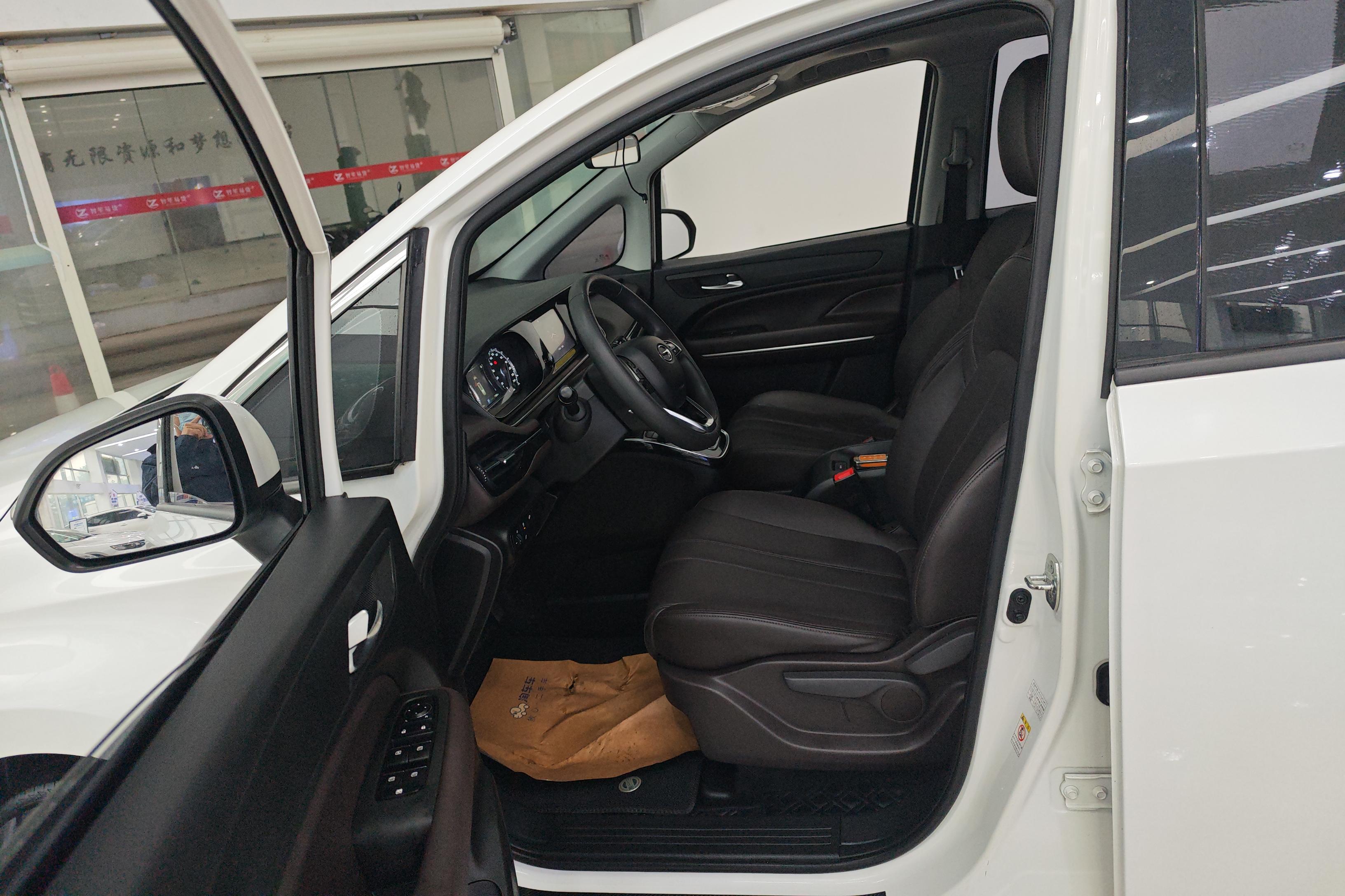 GAC Trumpchi M6 2019 car image #23