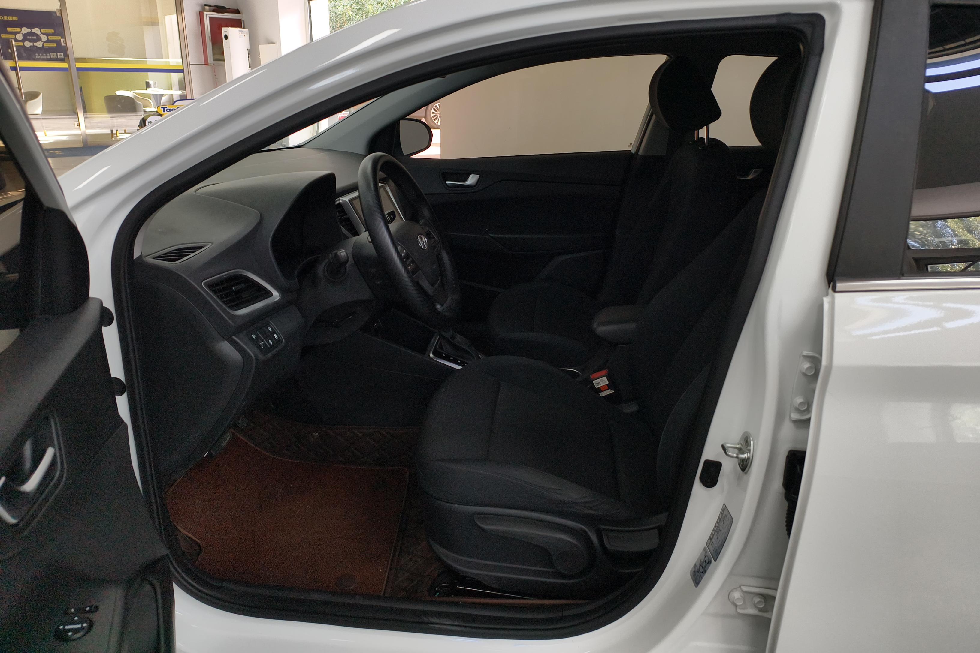 Hyundai Verna 2021 car image #23